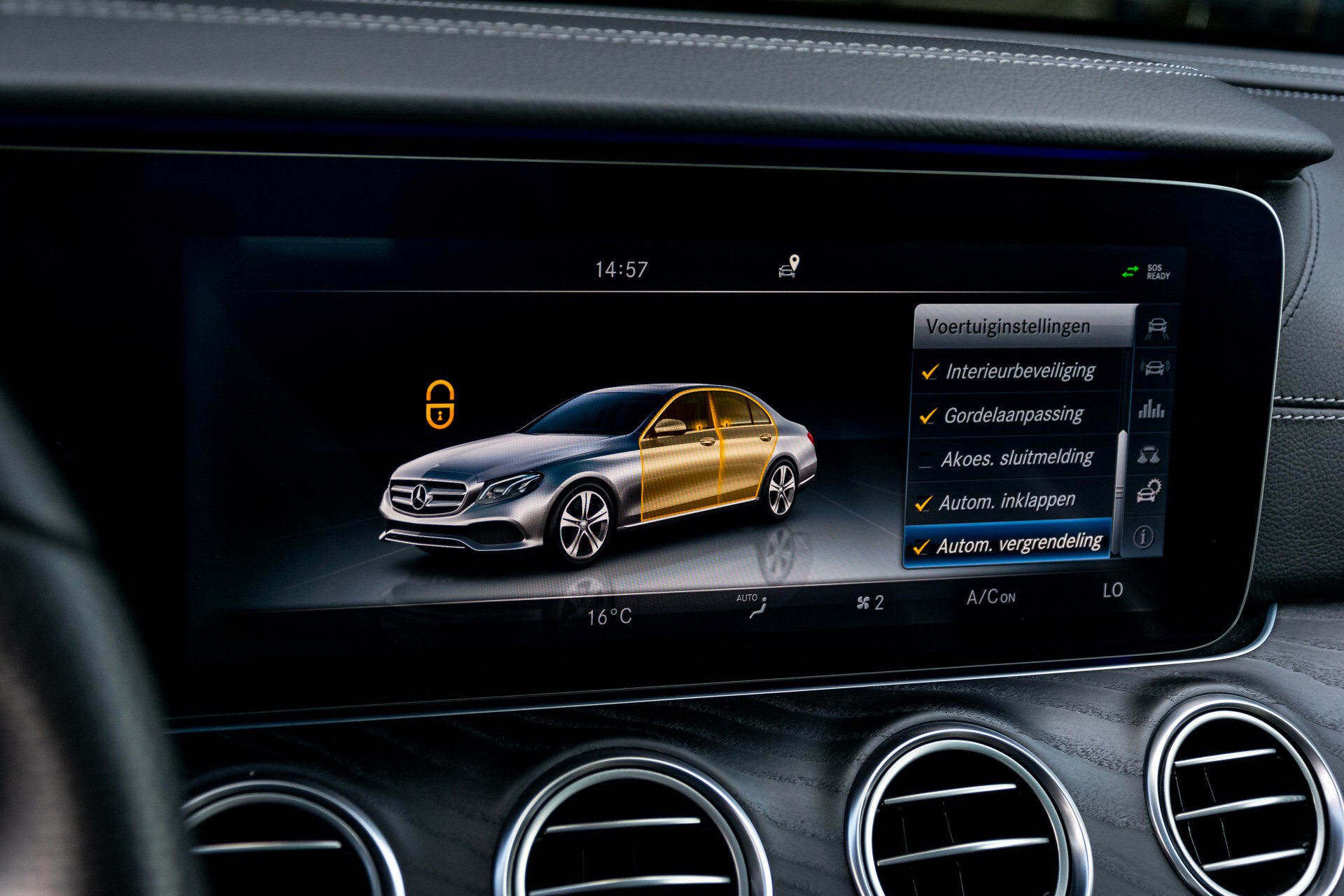 Mercedes-Benz E-Klasse 220 d AMG Night Panorama/Widescreen/Burmester/20"/Wegklapbare trekhaak Aut9 Foto 46