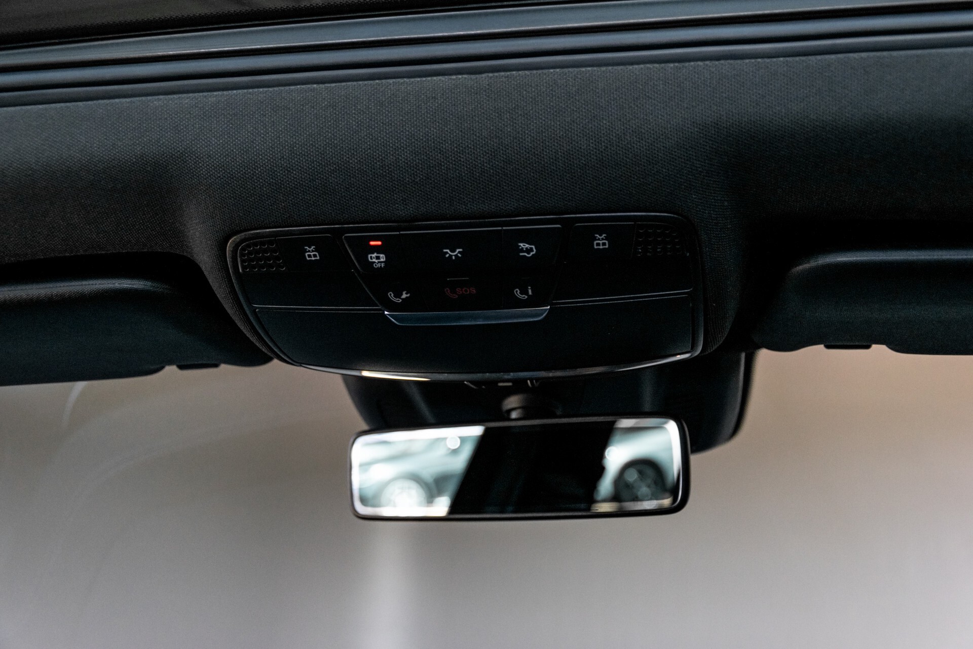 Mercedes-Benz E-Klasse 220 d AMG Night Panorama/Widescreen/Burmester/20"/Wegklapbare trekhaak Aut9 Foto 53