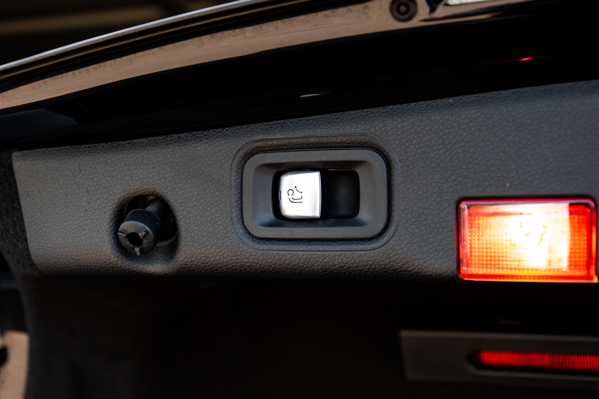 Mercedes-Benz E-Klasse 220 d AMG Night Panorama/Widescreen/Burmester/20"/Wegklapbare trekhaak Aut9 Foto 55