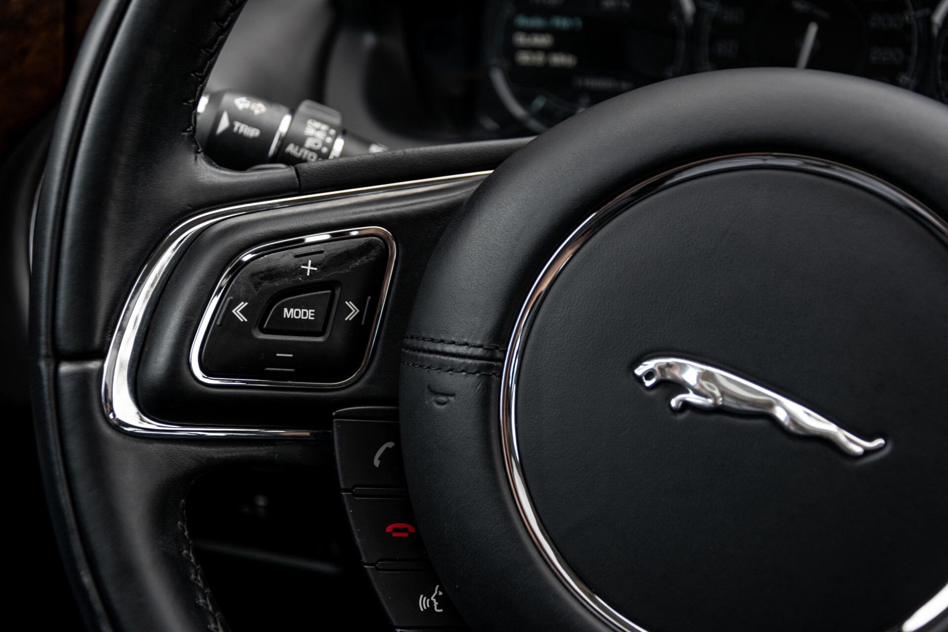 Jaguar XJ 3.0 V6D Premium Luxury Panorama/Stoelkoeling/Mem/Dealer OH Aut8 Foto 11