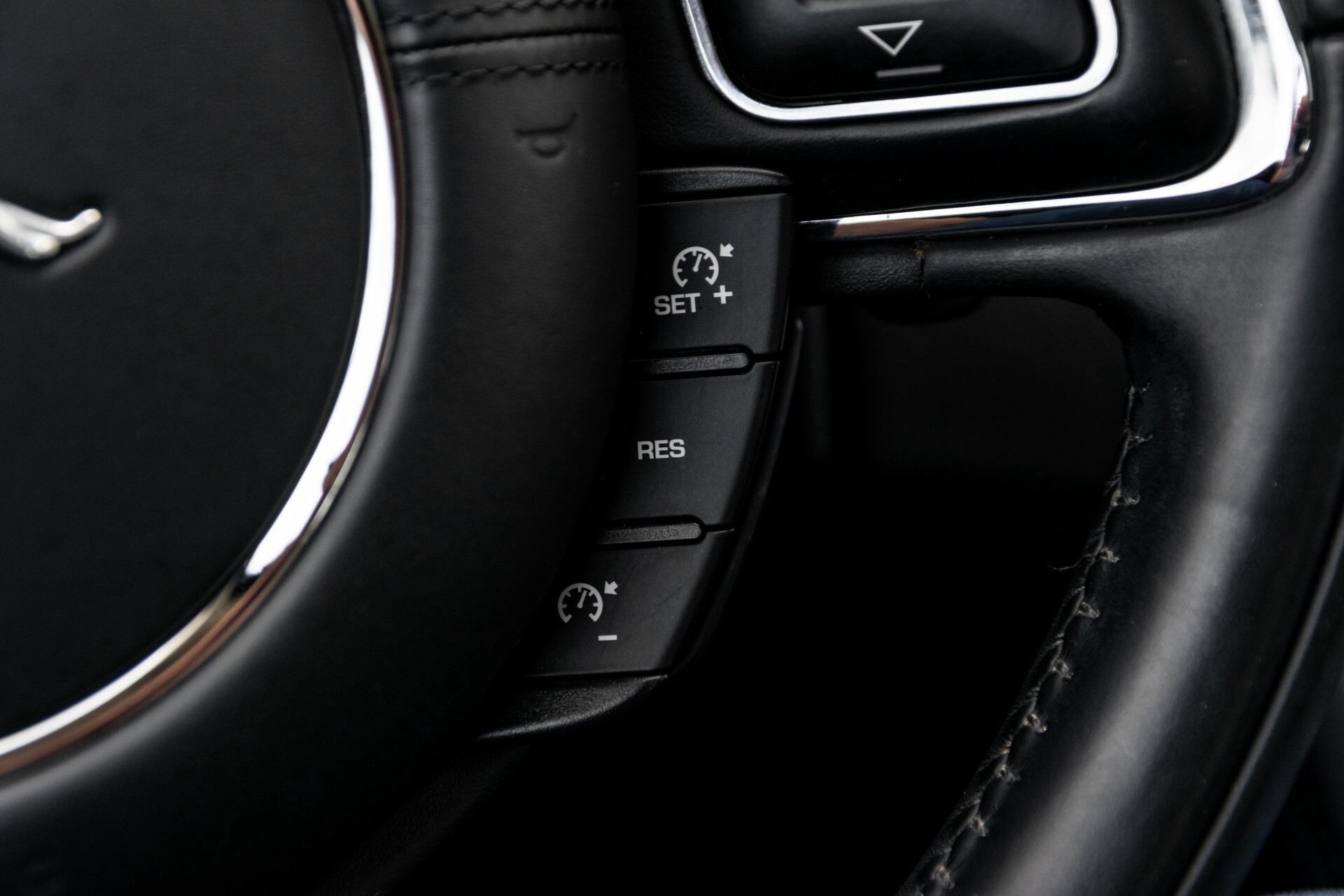 Jaguar XJ 3.0 V6D Premium Luxury Panorama/Stoelkoeling/Mem/Dealer OH Aut8 Foto 17