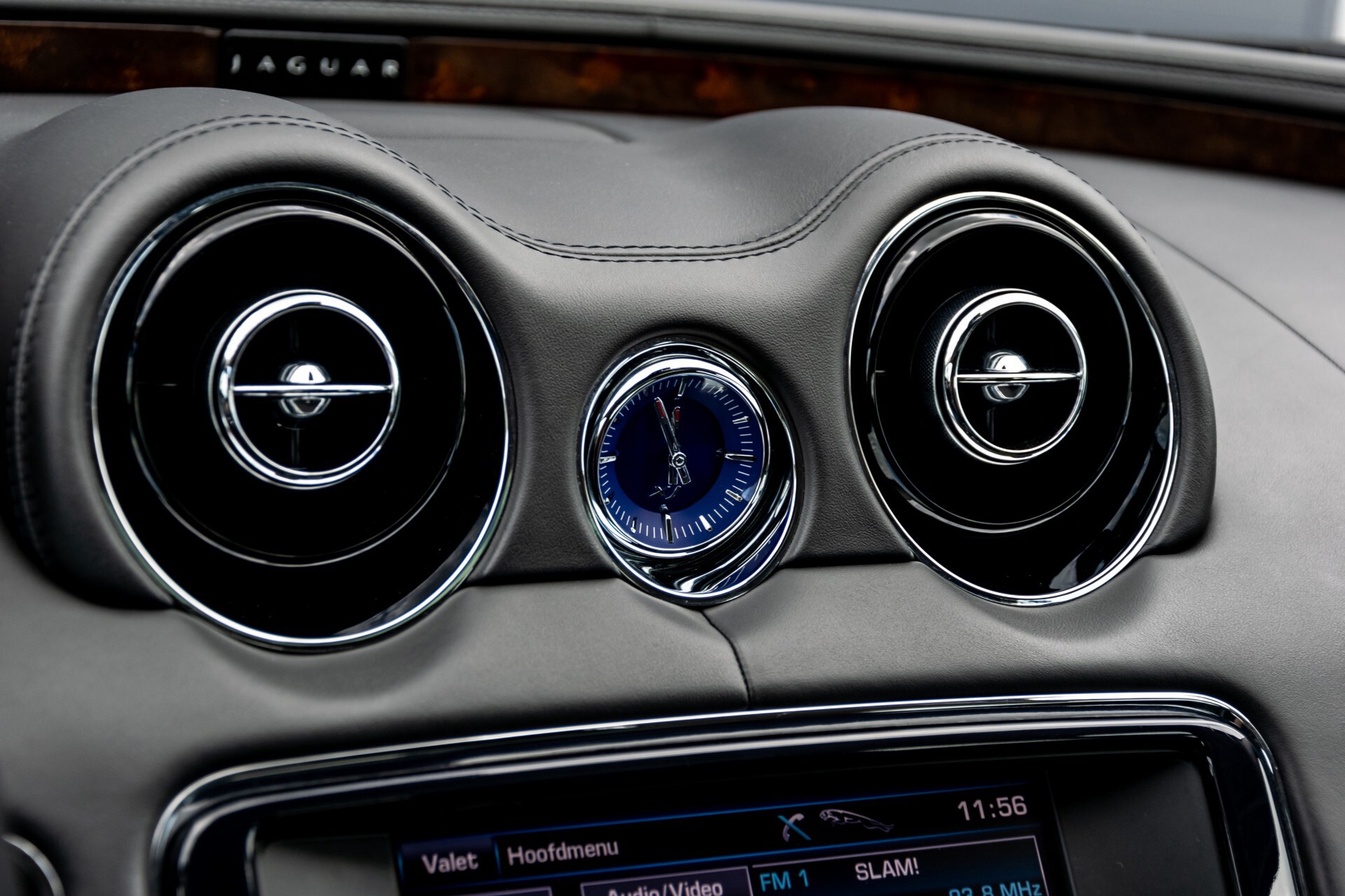 Jaguar XJ 3.0 V6D Premium Luxury Panorama/Stoelkoeling/Mem/Dealer OH Aut8 Foto 34