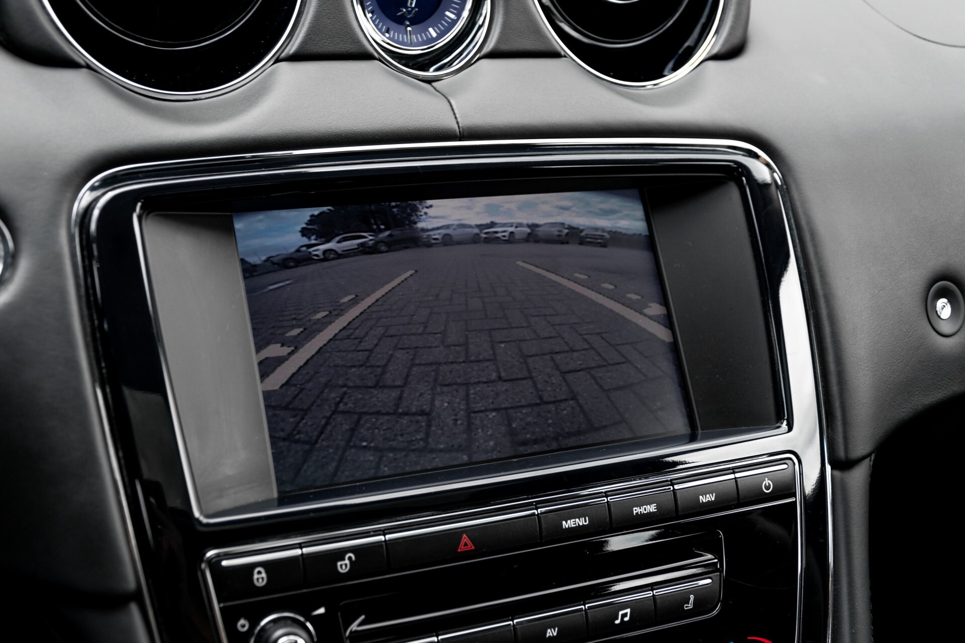 Jaguar XJ 3.0 V6D Premium Luxury Panorama/Stoelkoeling/Mem/Dealer OH Aut8 Foto 35