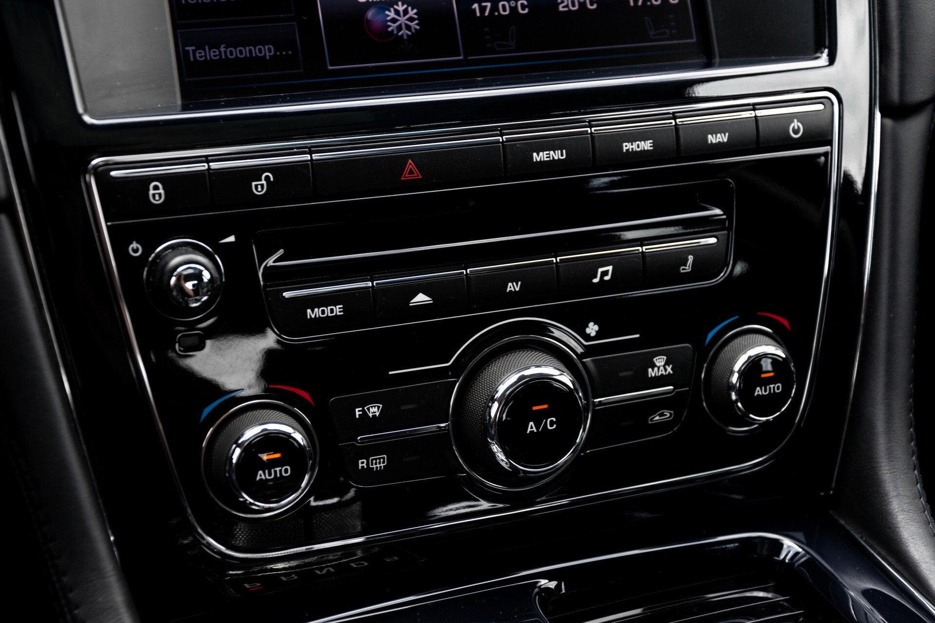 Jaguar XJ 3.0 V6D Premium Luxury Panorama/Stoelkoeling/Mem/Dealer OH Aut8 Foto 37