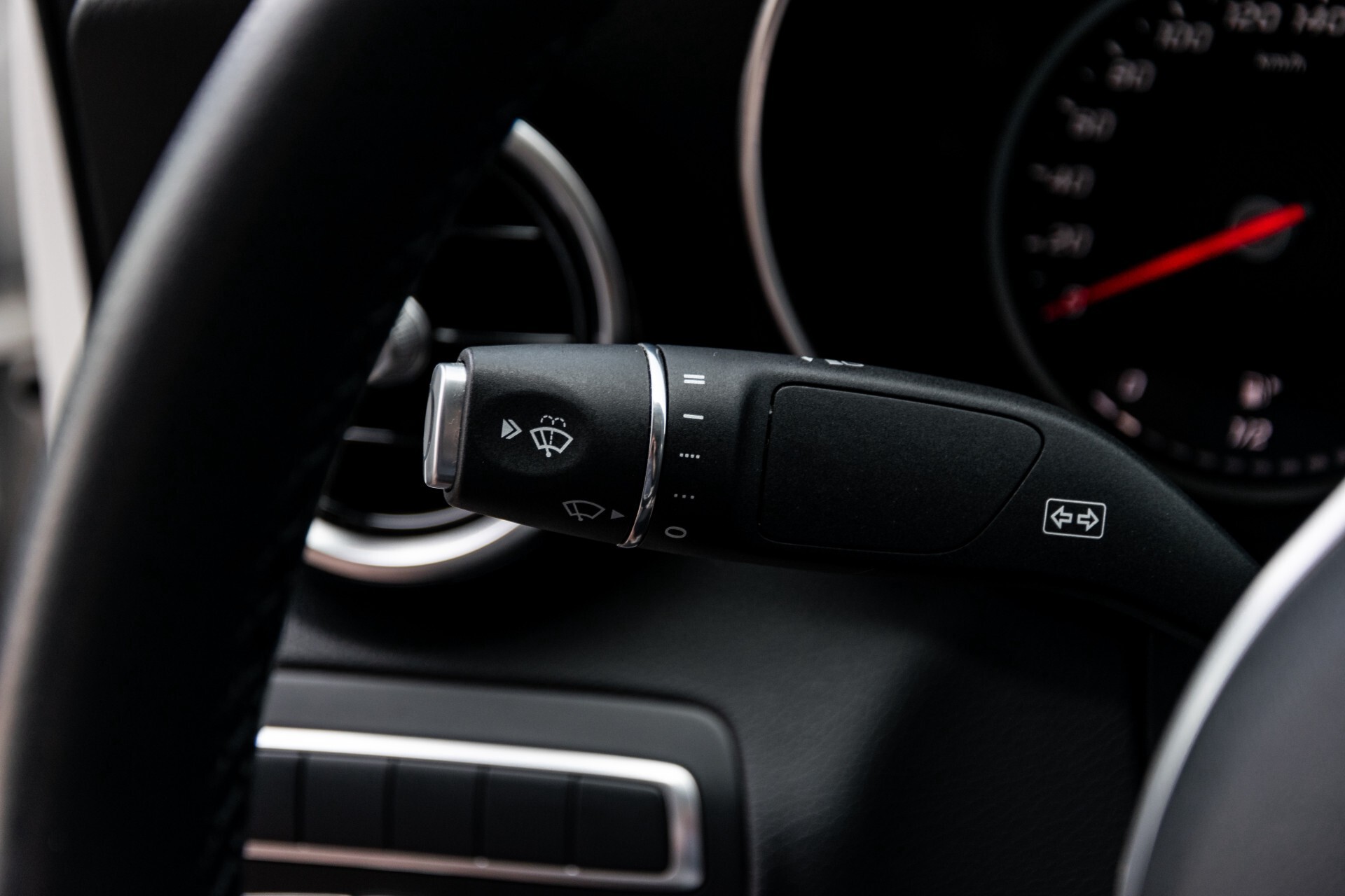 Mercedes-Benz C-Klasse 180 Avantgarde Advanced/Schuifdak/Groot Navi Aut9 Foto 11