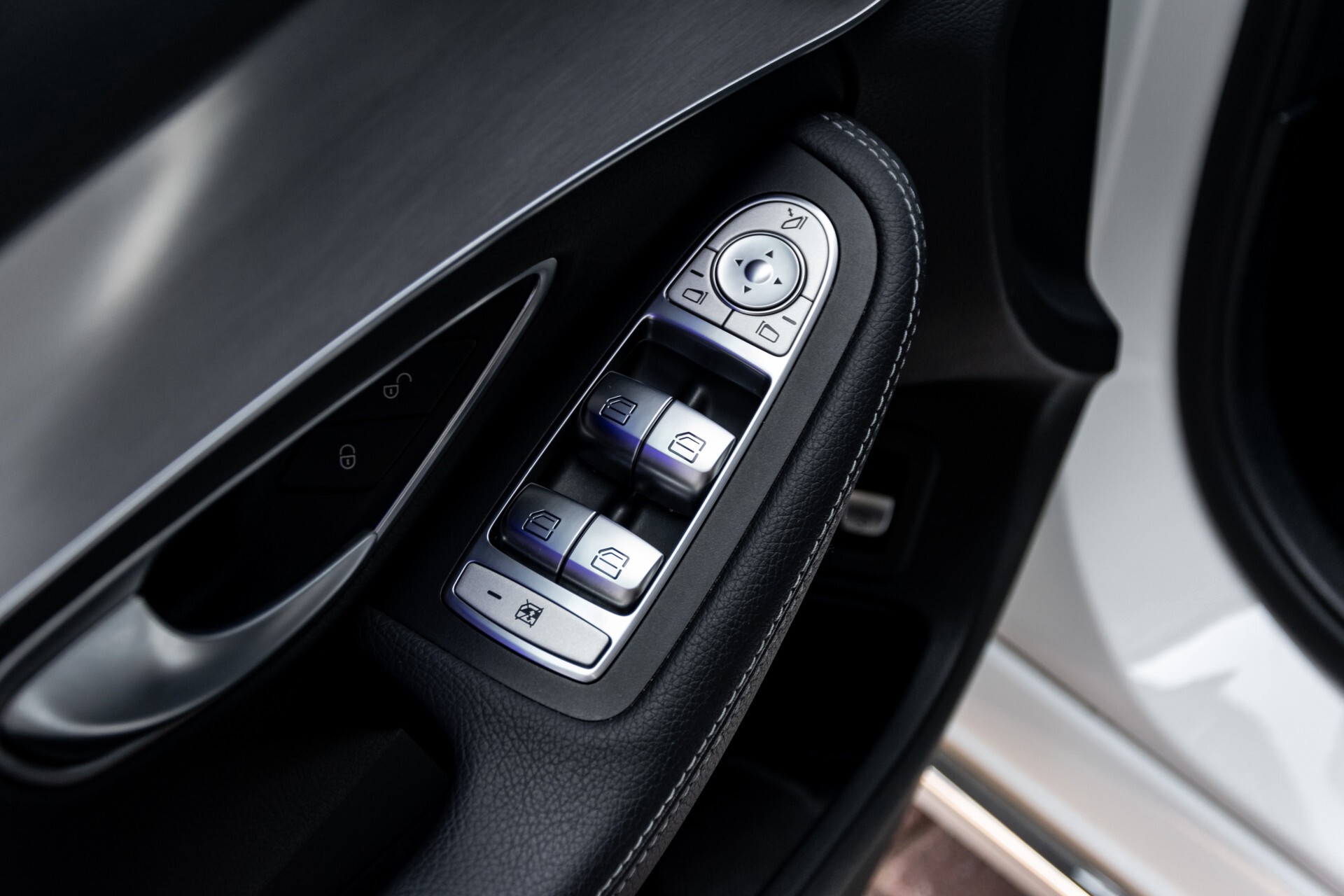 Mercedes-Benz C-Klasse 180 Avantgarde Advanced/Schuifdak/Groot Navi Aut9 Foto 22