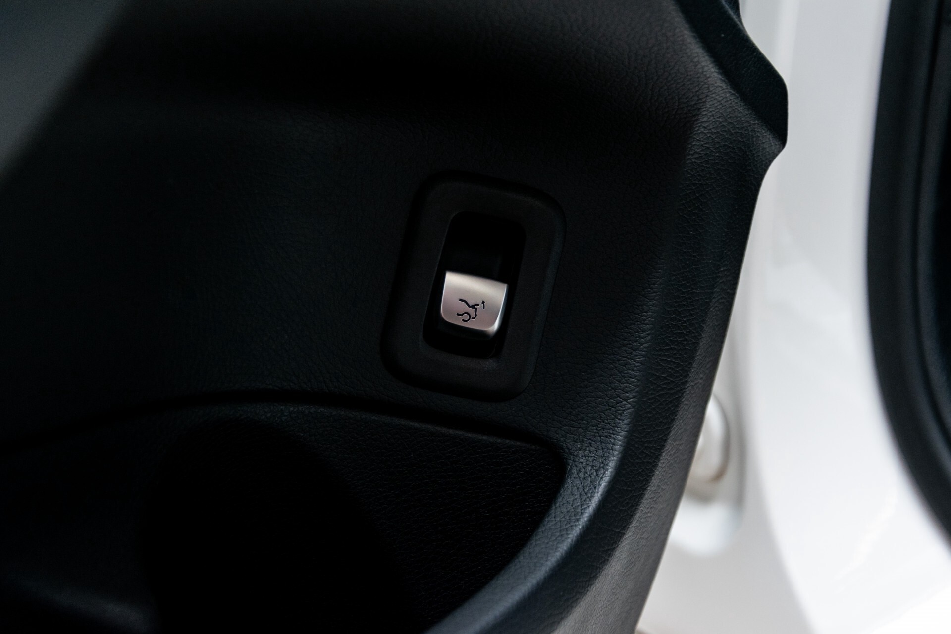 Mercedes-Benz C-Klasse 180 Avantgarde Advanced/Schuifdak/Groot Navi Aut9 Foto 24