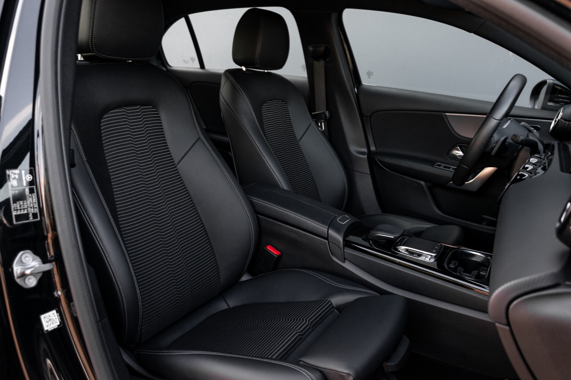 Mercedes-Benz A-Klasse 180d Progressive Widescreen/MBUX/LED/Verw-Stln Aut7 Foto 3