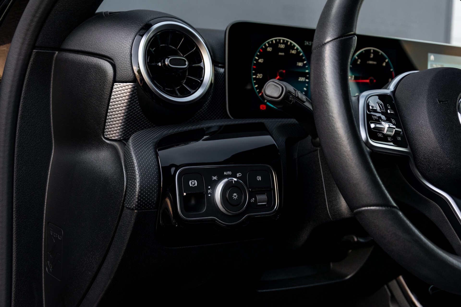 Mercedes-Benz A-Klasse 180d Progressive Widescreen/MBUX/LED/Verw-Stln Aut7 Foto 35