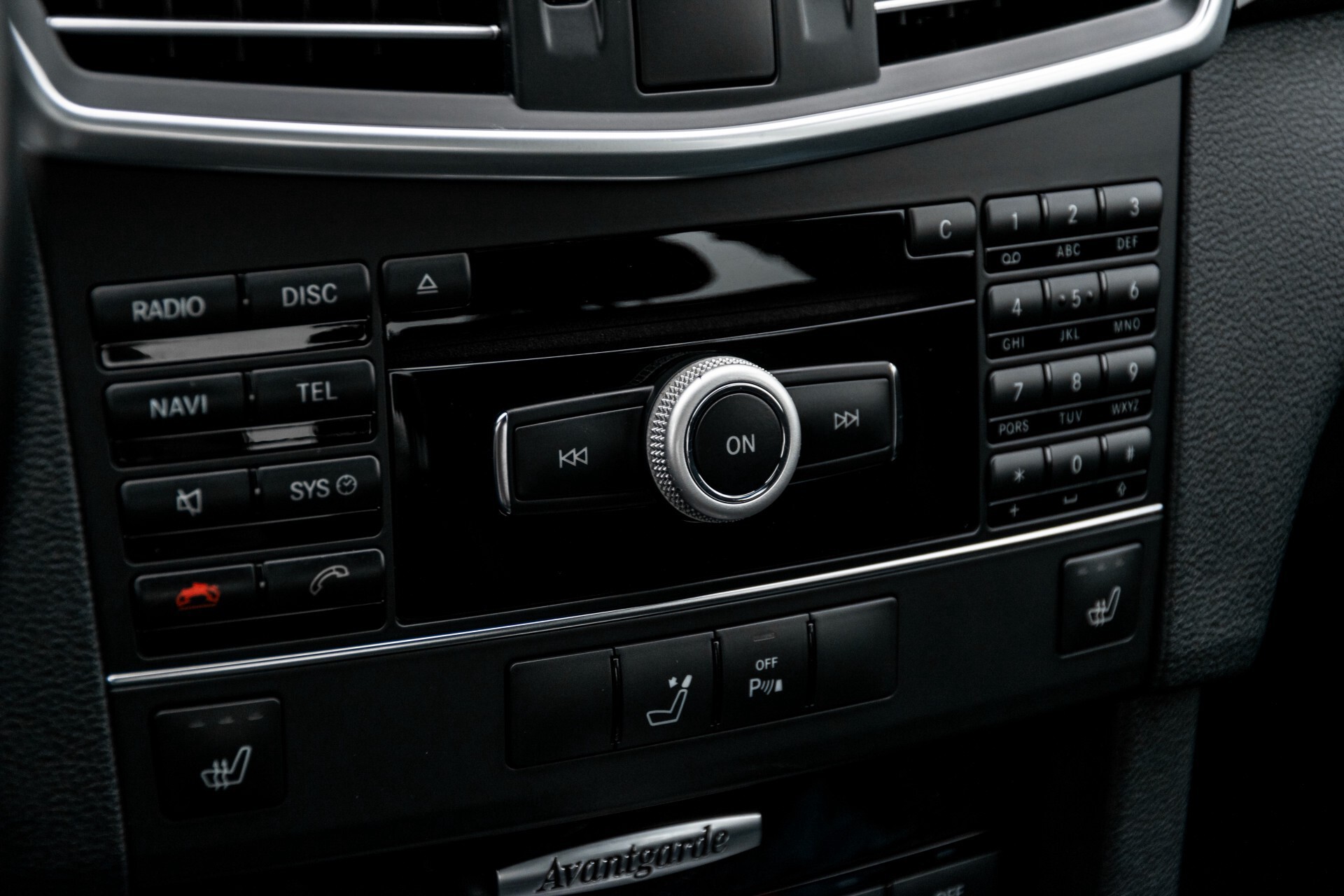 Mercedes-Benz E-Klasse 200 CGI Avantgarde Busines Class Aut5 Foto 21