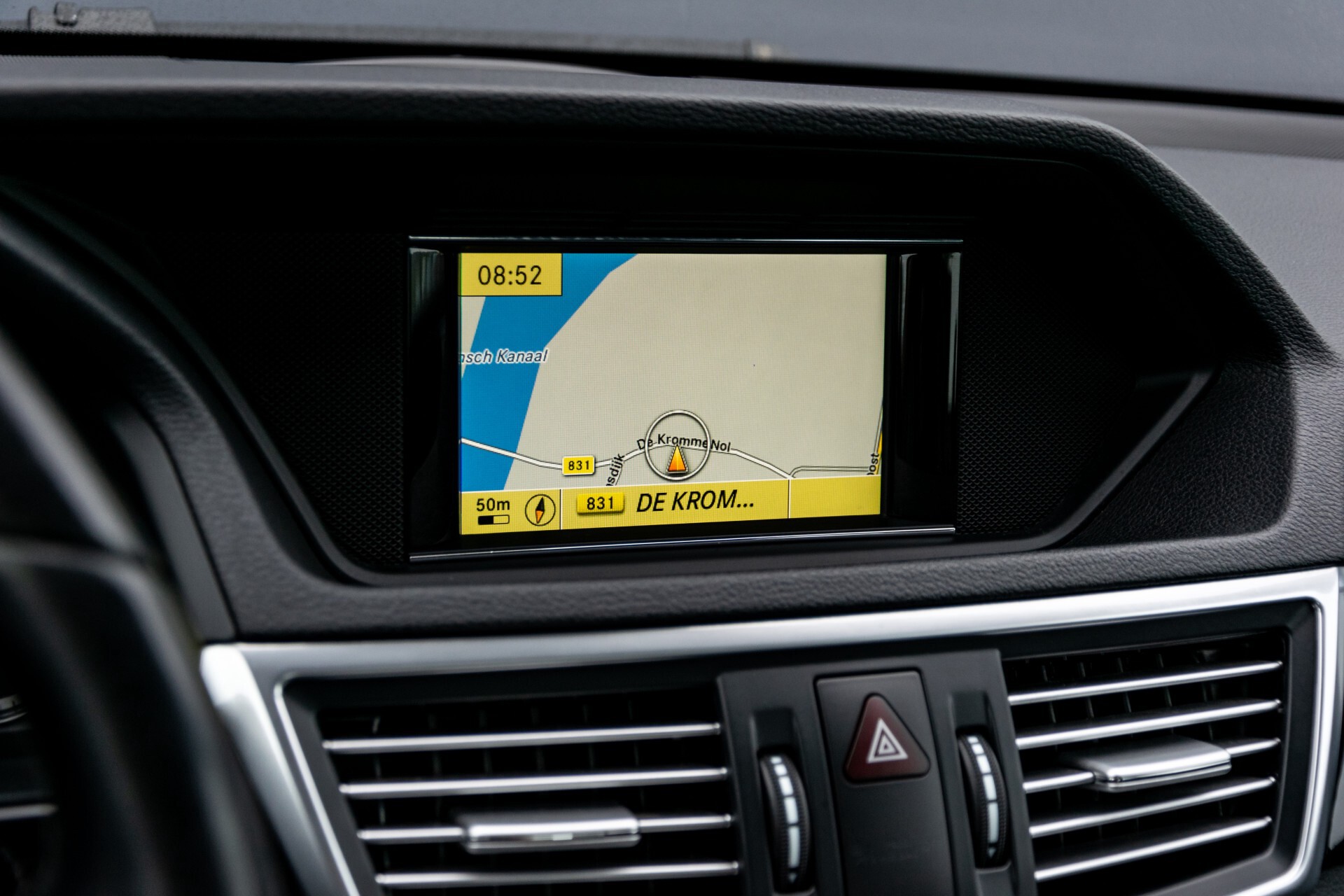 Mercedes-Benz E-Klasse 200 CGI Avantgarde Busines Class Aut5 Foto 22