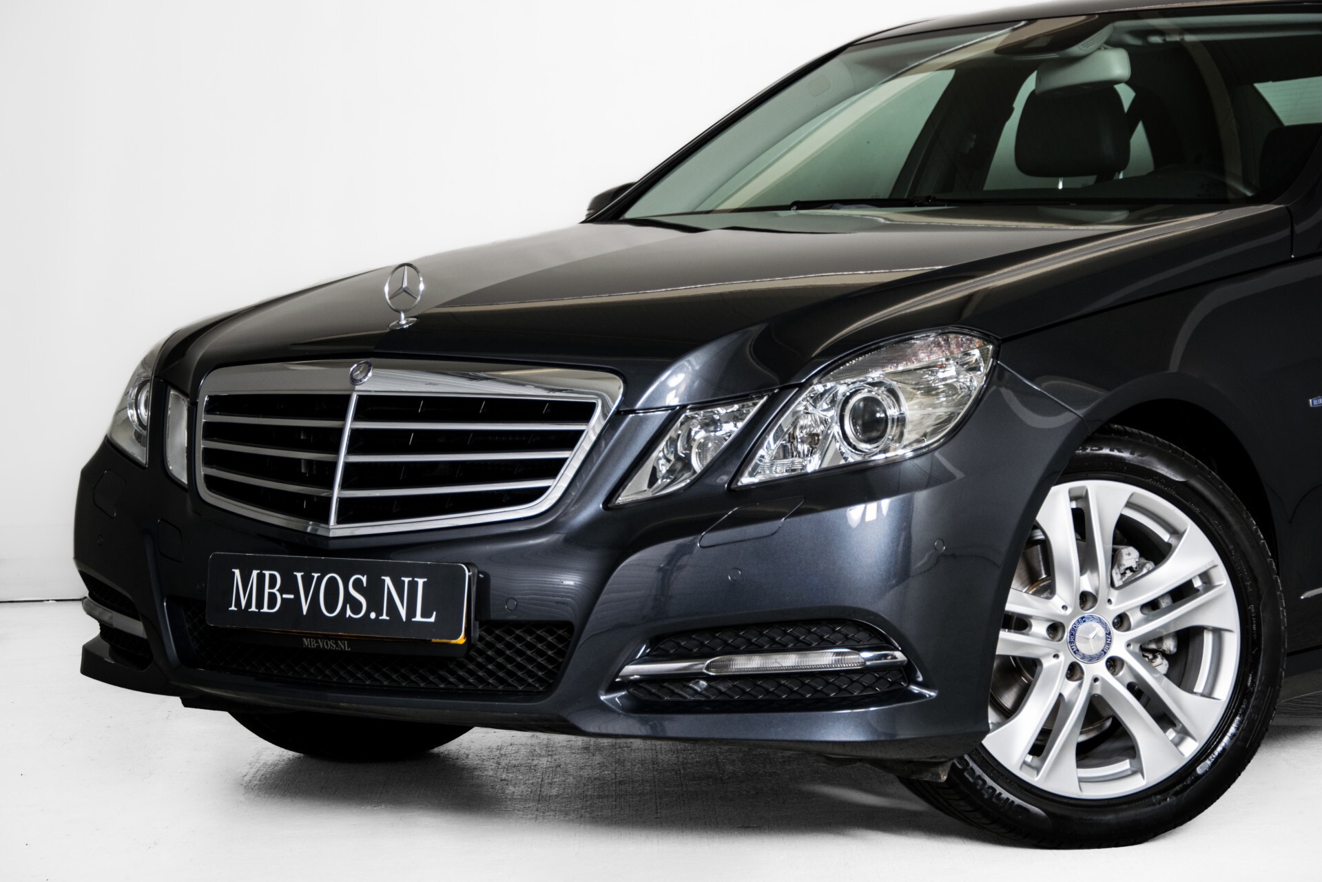 Mercedes-Benz E-Klasse 200 CGI Avantgarde Busines Class Aut5 Foto 36