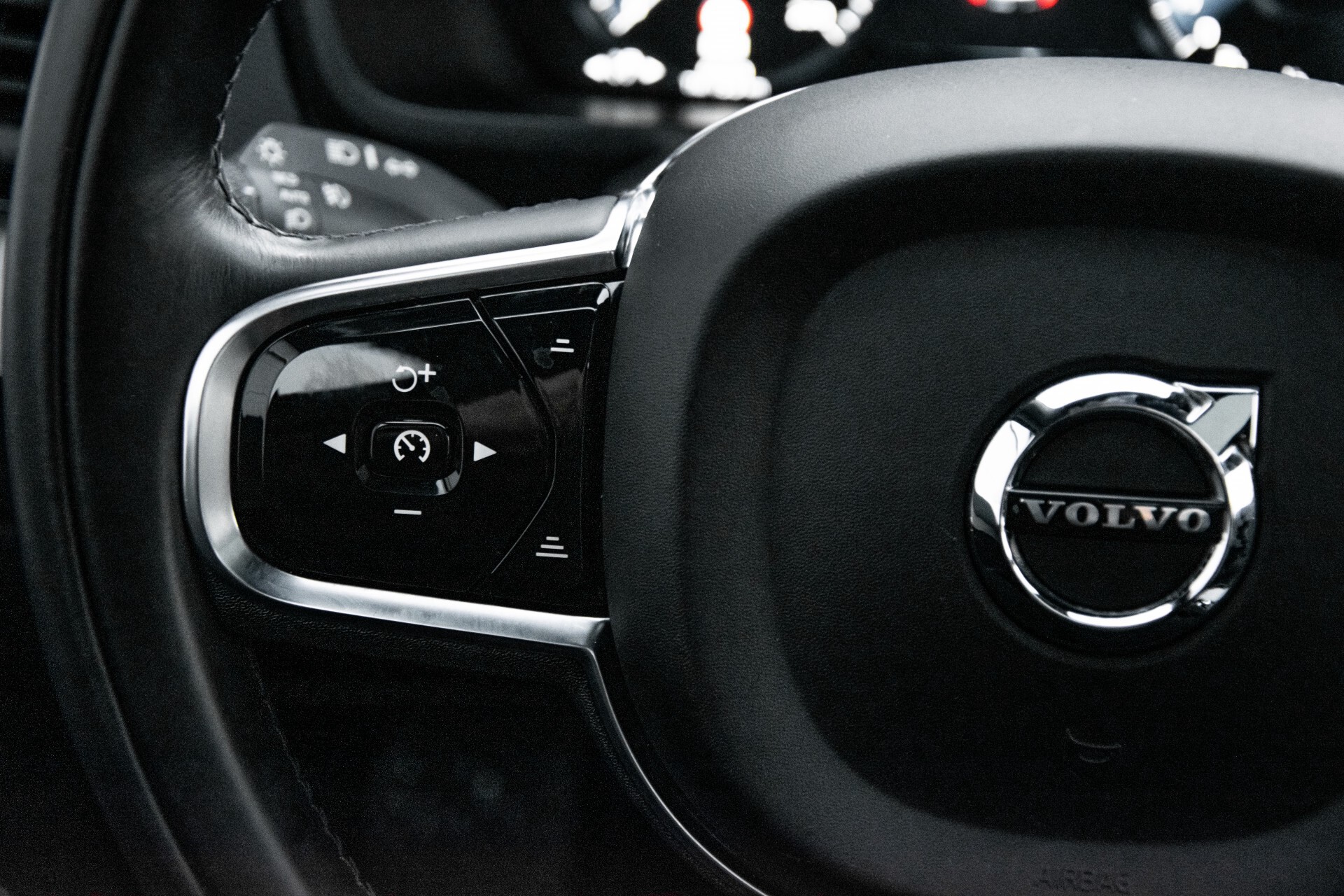 Volvo XC90 2.0 T6 AWD R-Design Panorama/Keyless/B&W/ACC/Standkachel/22" Aut8 Foto 10