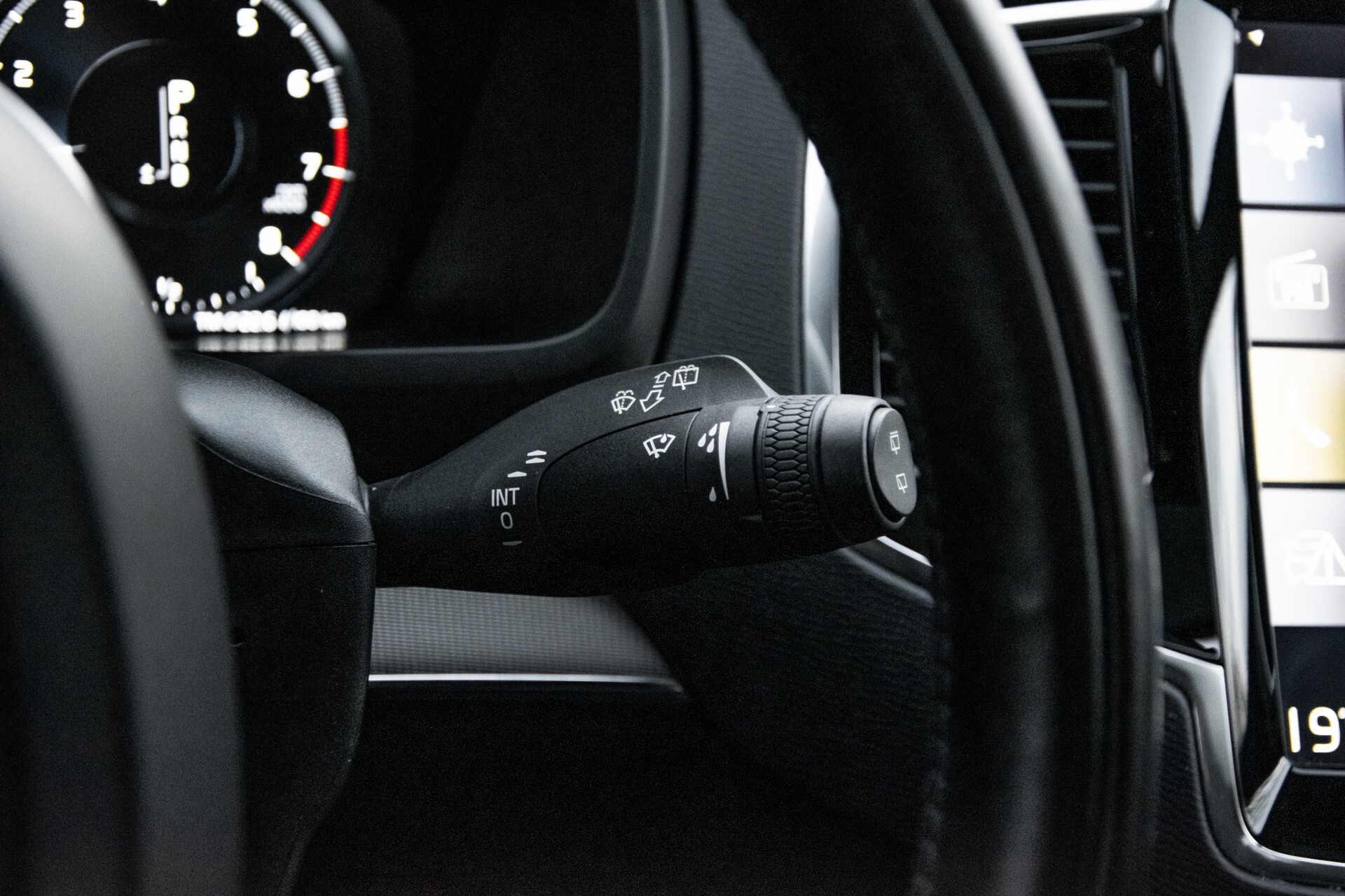 Volvo XC90 2.0 T6 AWD R-Design Panorama/Keyless/B&W/ACC/Standkachel/22" Aut8 Foto 12