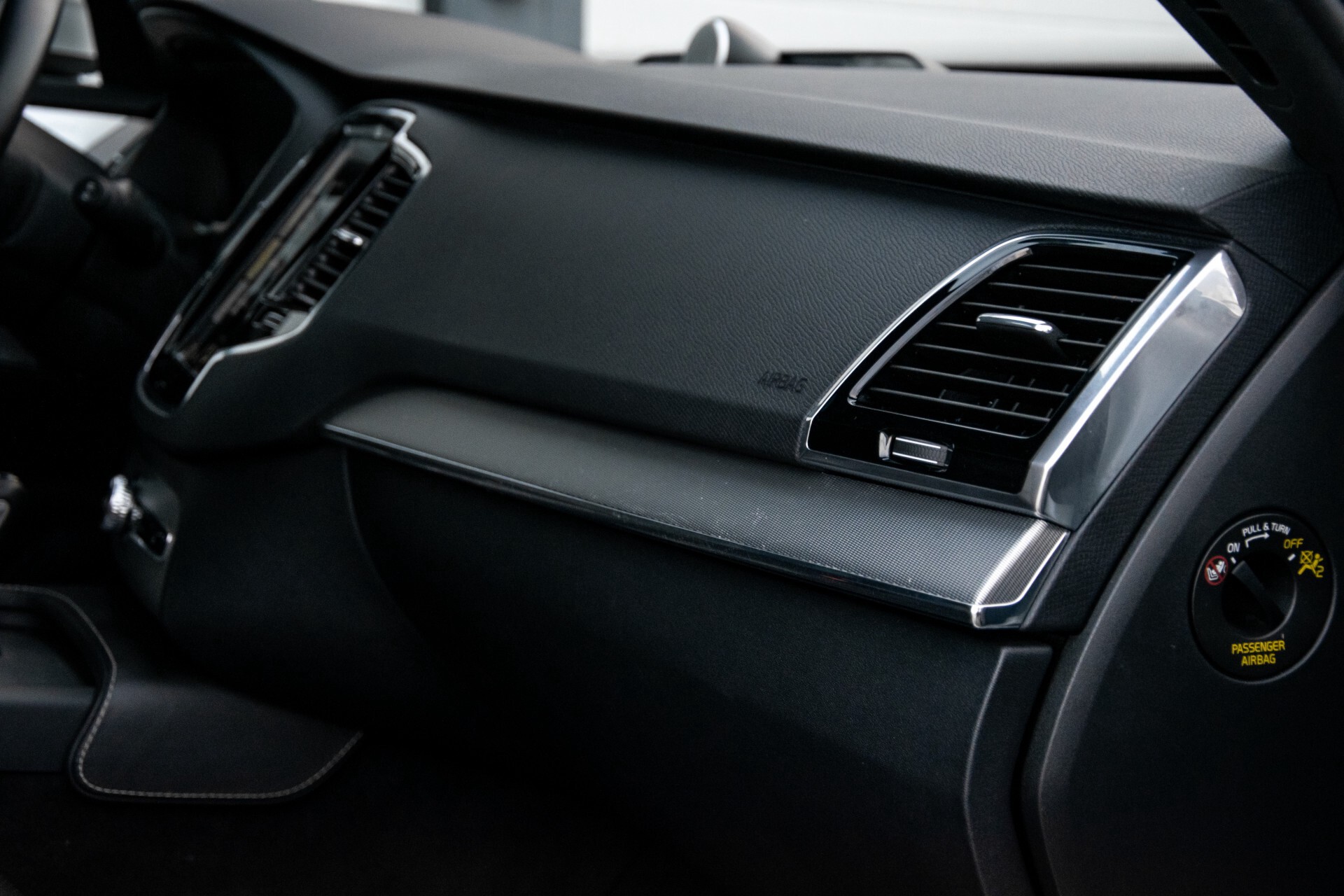 Volvo XC90 2.0 T6 AWD R-Design Panorama/Keyless/B&W/ACC/Standkachel/22" Aut8 Foto 29