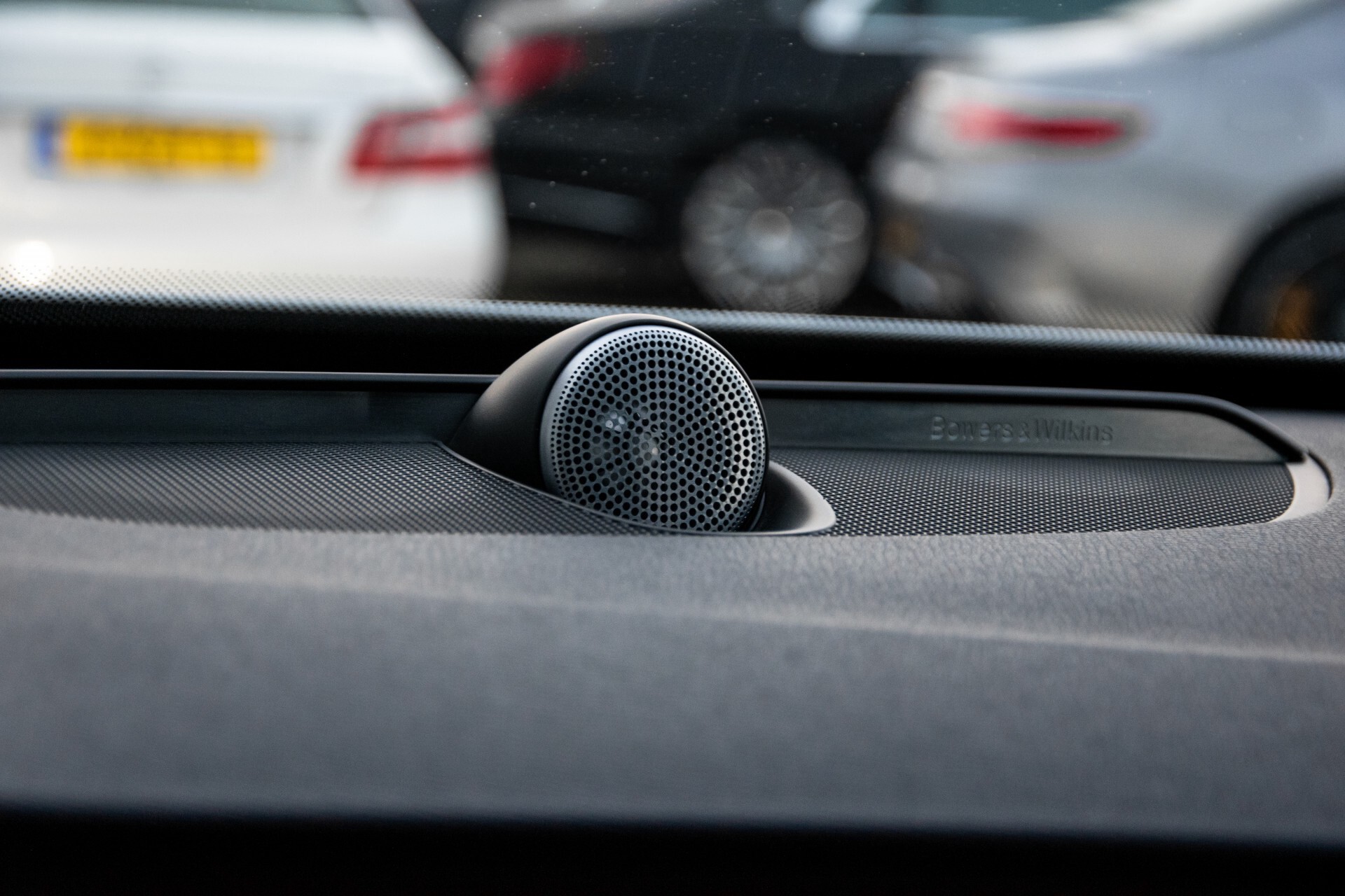 Volvo XC90 2.0 T6 AWD R-Design Panorama/Keyless/B&W/ACC/Standkachel/22" Aut8 Foto 35