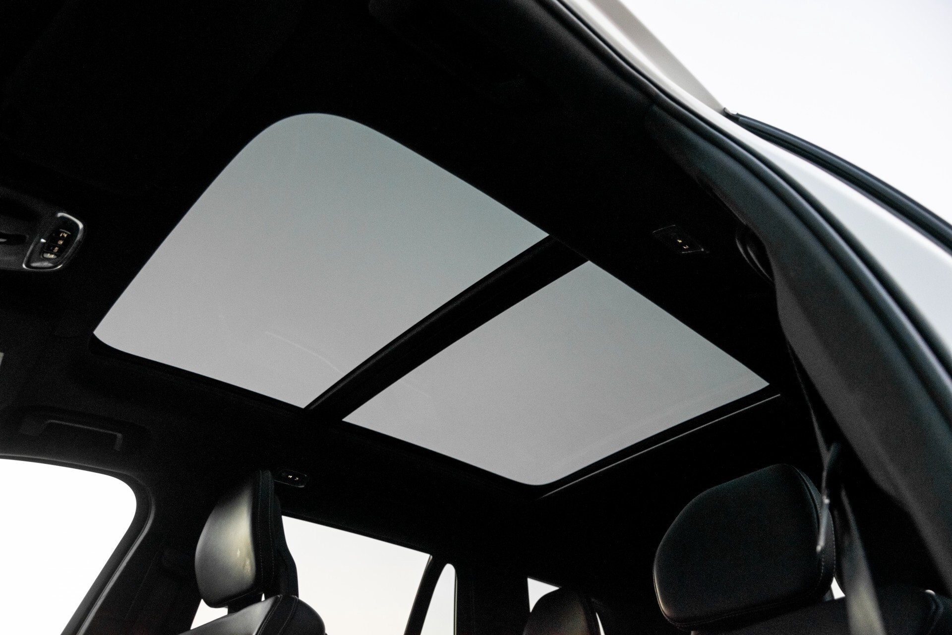 Volvo XC90 2.0 T6 AWD R-Design Panorama/Keyless/B&W/ACC/Standkachel/22" Aut8 Foto 37