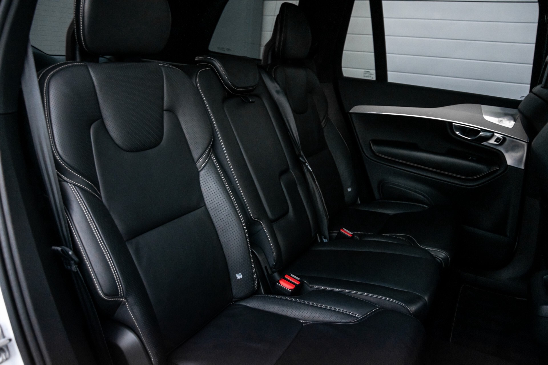 Volvo XC90 2.0 T6 AWD R-Design Panorama/Keyless/B&W/ACC/Standkachel/22" Aut8 Foto 4