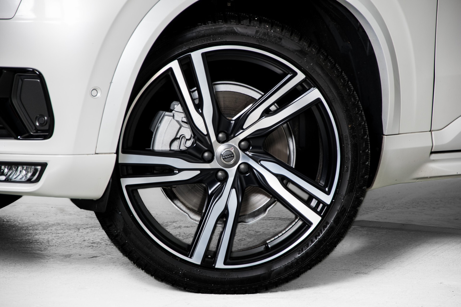 Volvo XC90 2.0 T6 AWD R-Design Panorama/Keyless/B&W/ACC/Standkachel/22" Aut8 Foto 43