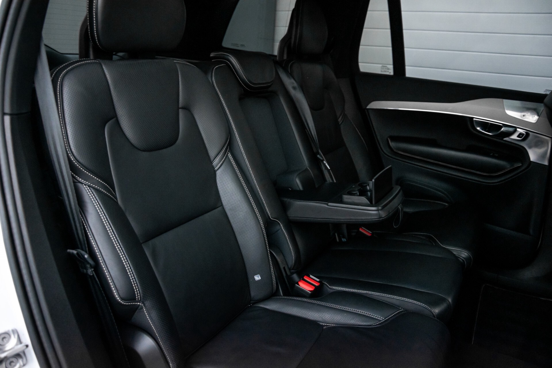 Volvo XC90 2.0 T6 AWD R-Design Panorama/Keyless/B&W/ACC/Standkachel/22" Aut8 Foto 5