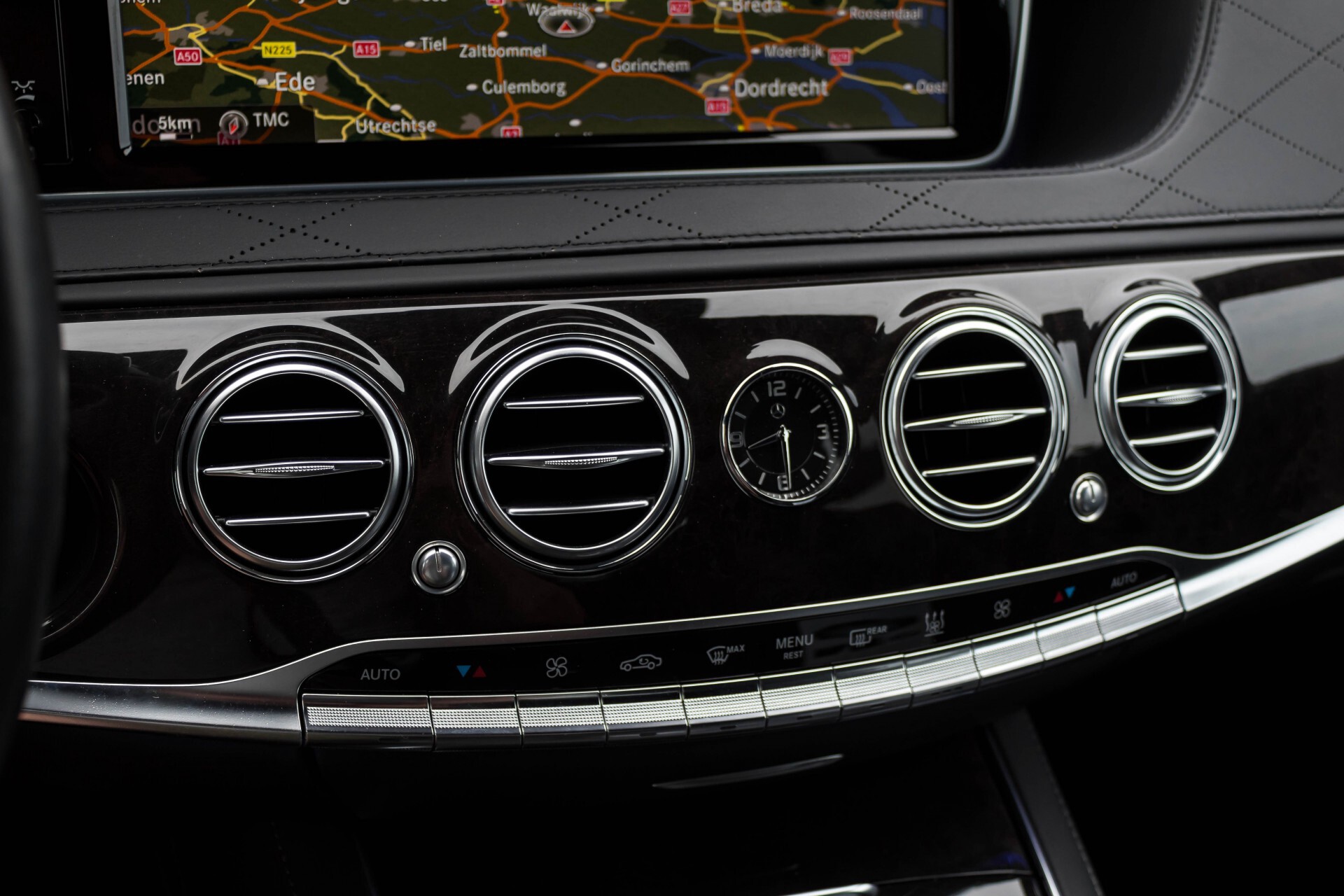 Mercedes-Benz S-Klasse 350 Bluetec Exclusive Panorama/Massage/Keyless/Distronic/Standkachel Aut7 Foto 38