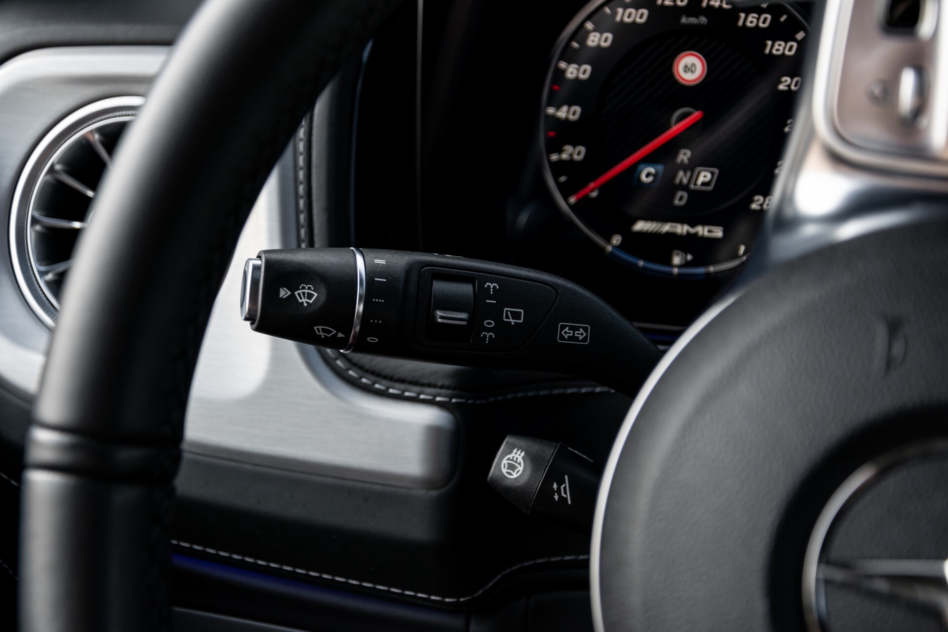 Mercedes-Benz G-Klasse 63 AMG Designo Night/Massage/Standkachel Aut9 Foto 10