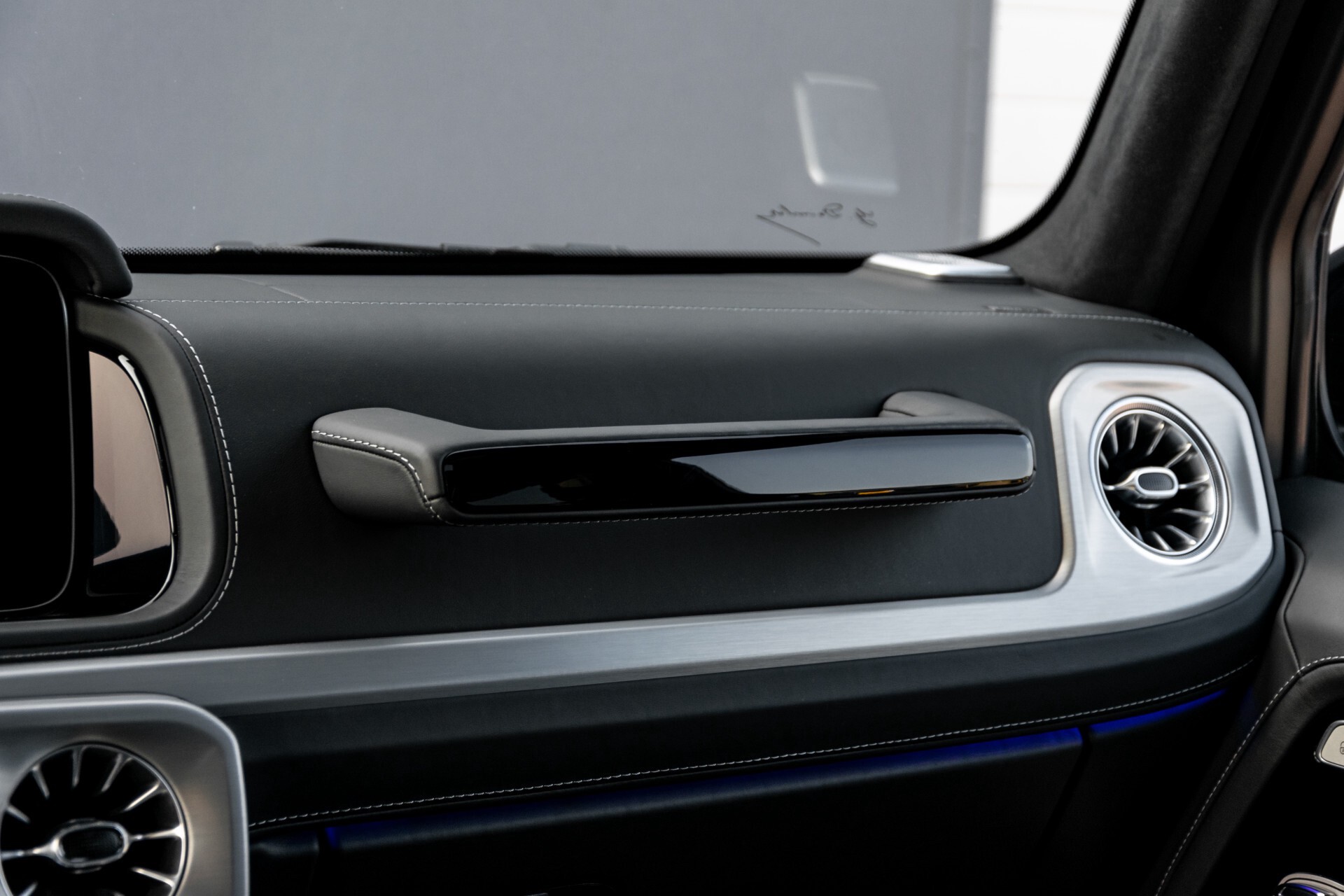 Mercedes-Benz G-Klasse 63 AMG Designo Night/Massage/Standkachel Aut9 Foto 28