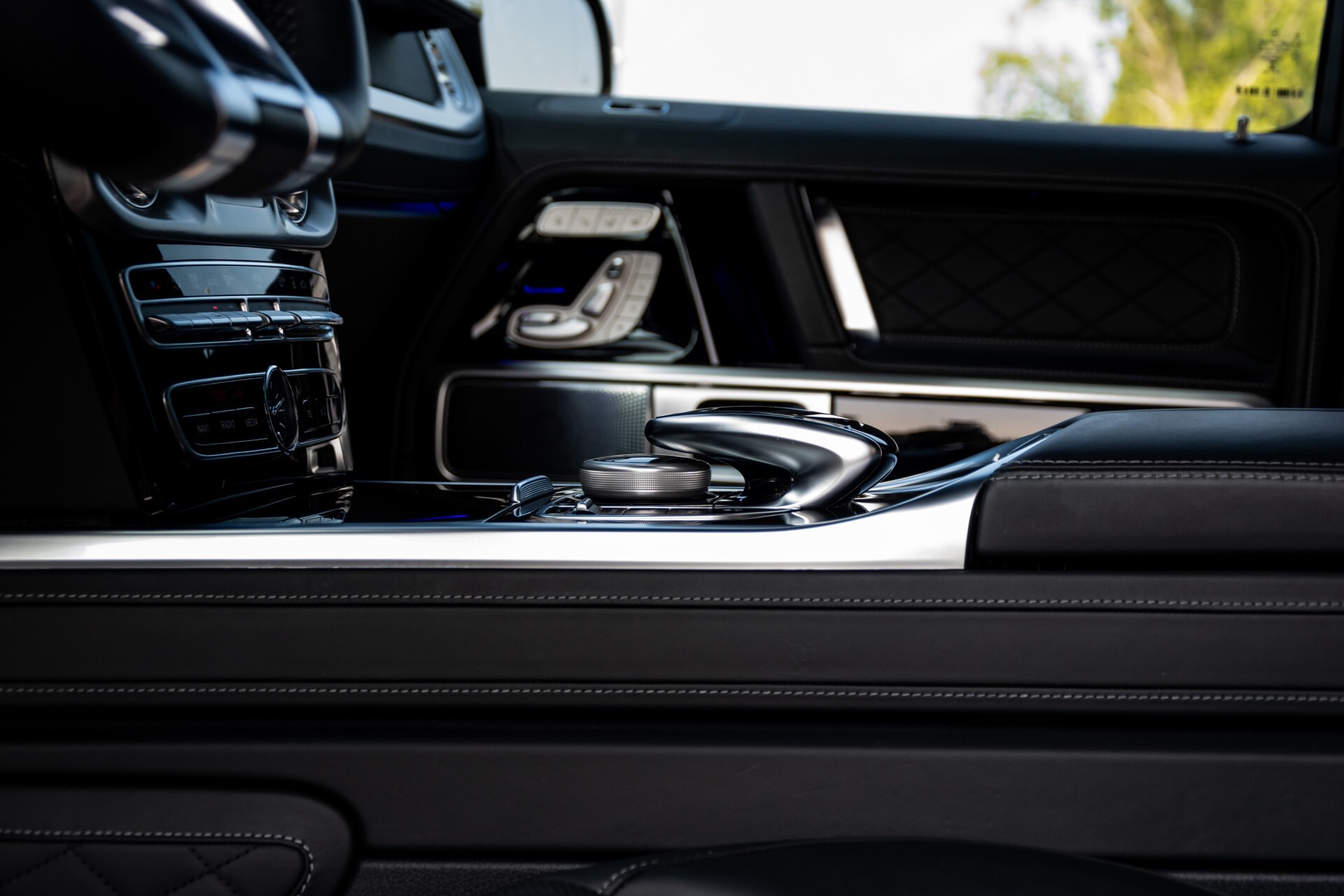 Mercedes-Benz G-Klasse 63 AMG Designo Night/Massage/Standkachel Aut9 Foto 42