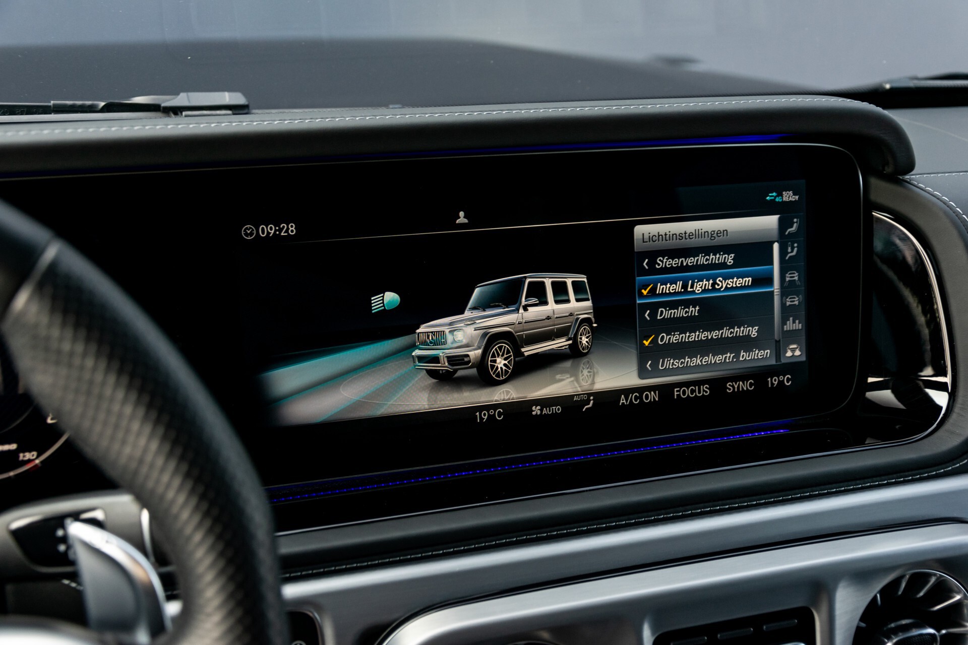 Mercedes-Benz G-Klasse 63 AMG Designo Night/Massage/Standkachel Aut9 Foto 47