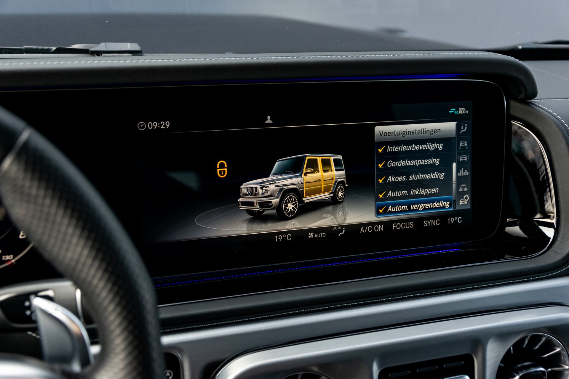 Mercedes-Benz G-Klasse 63 AMG Designo Night/Massage/Standkachel Aut9 Foto 55