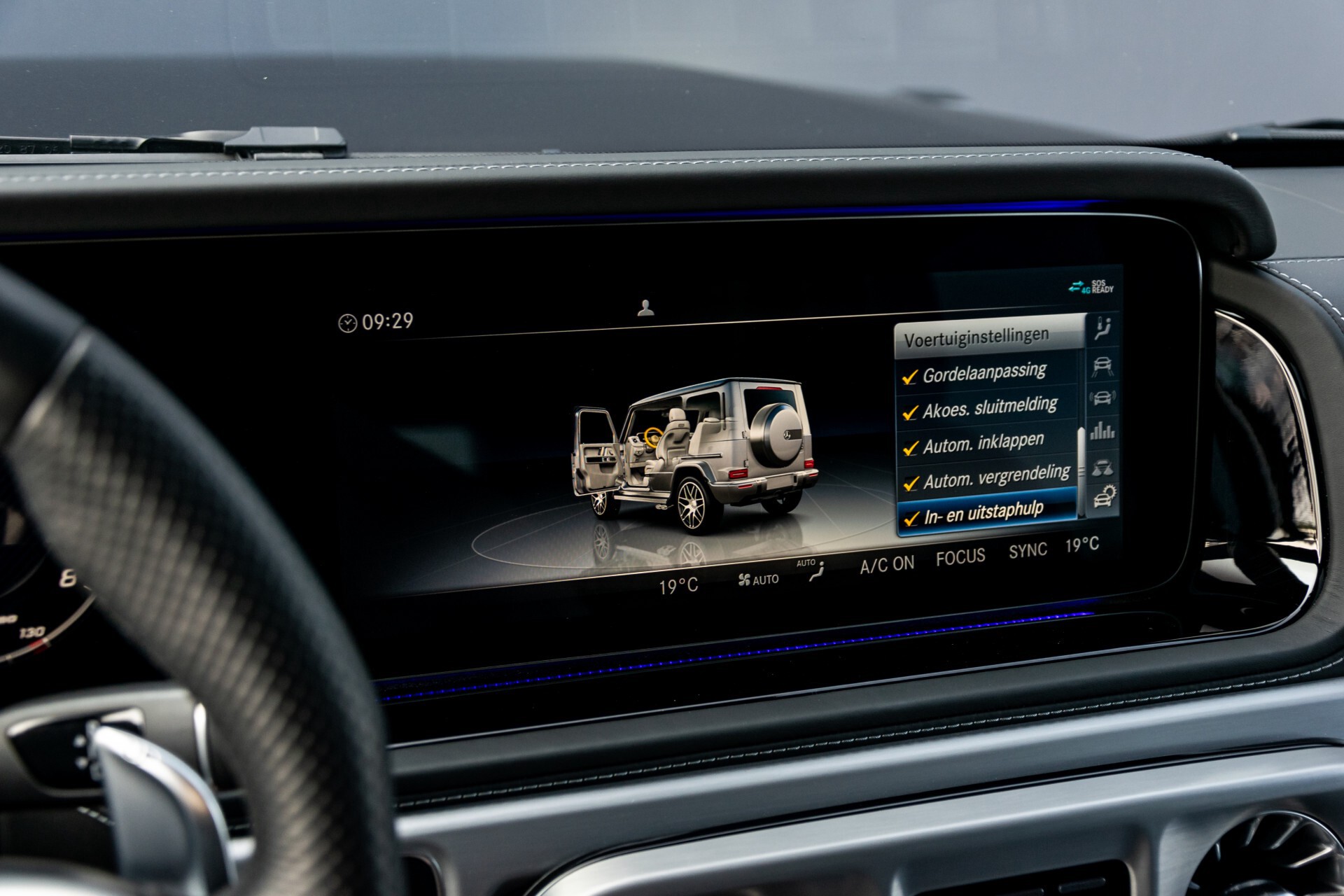 Mercedes-Benz G-Klasse 63 AMG Designo Night/Massage/Standkachel Aut9 Foto 57