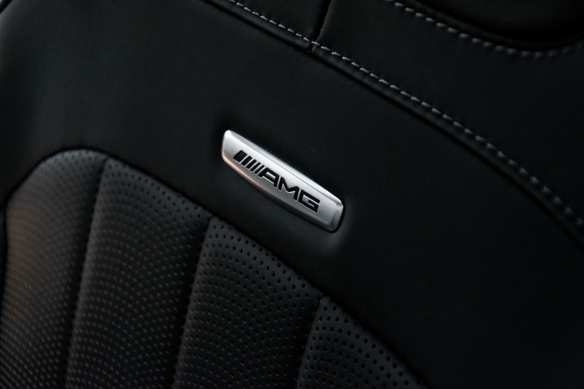 Mercedes-Benz G-Klasse 63 AMG Designo Night/Massage/Standkachel Aut9 Foto 66