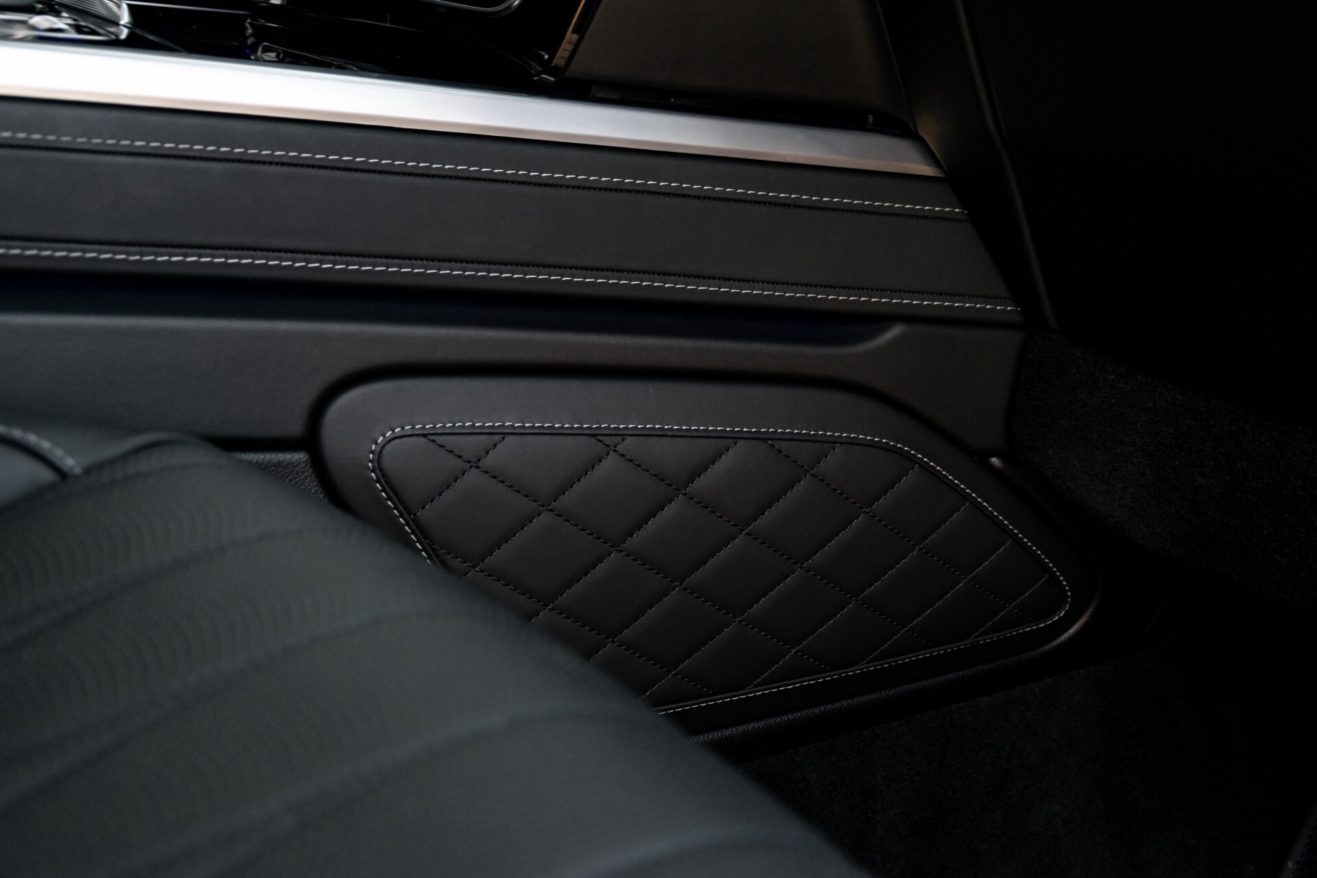 Mercedes-Benz G-Klasse 63 AMG Designo Night/Massage/Standkachel Aut9 Foto 68