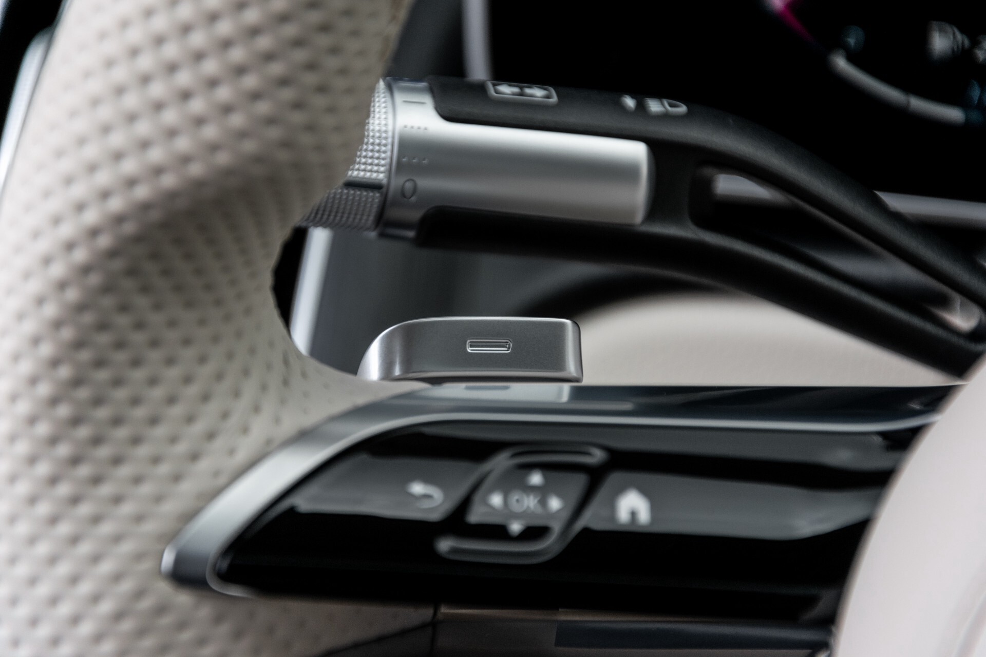 Mercedes-Benz S-Klasse 500 4-M Lang AMG Premium Plus Macchiatobeige Aut9 Foto 11