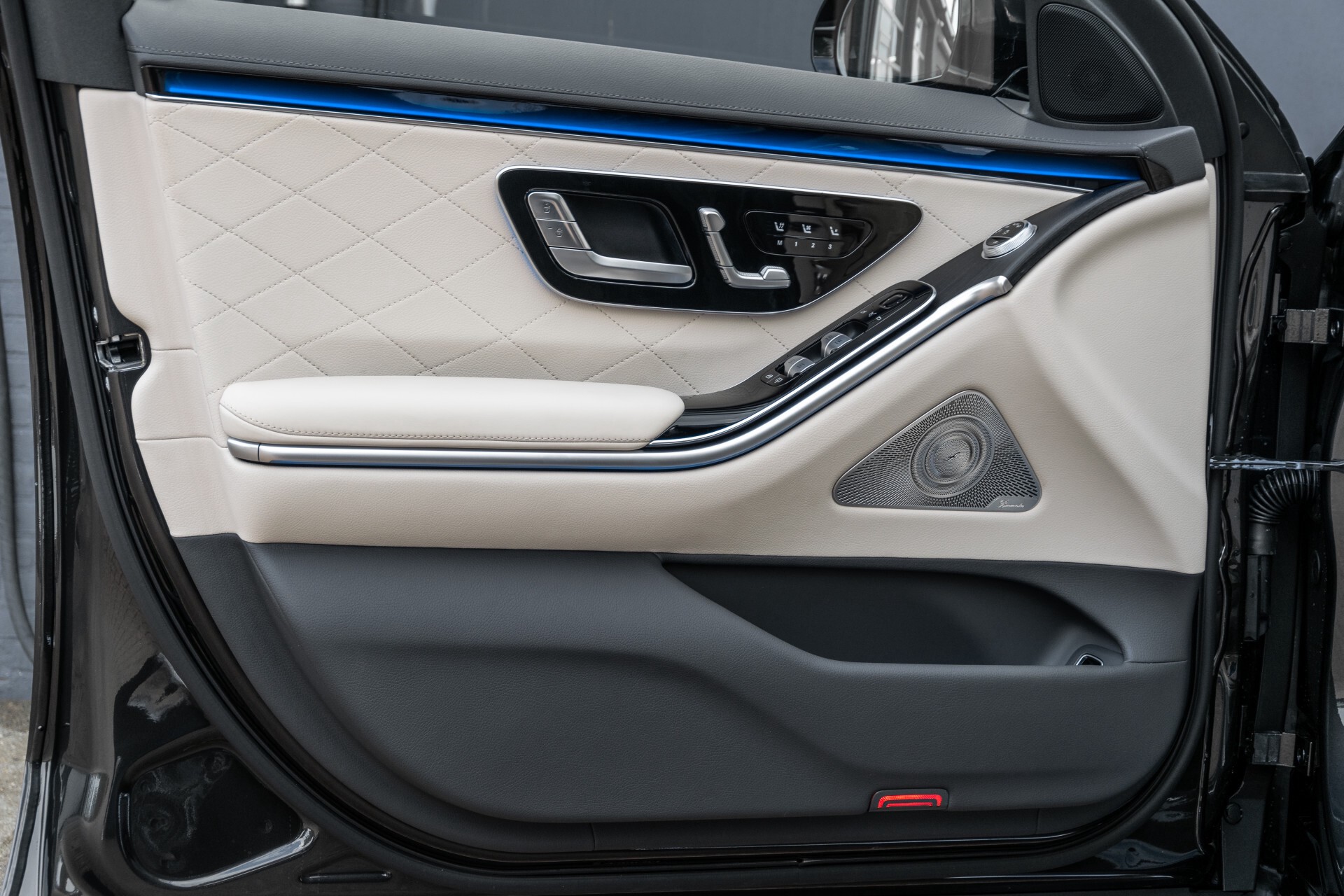 Mercedes-Benz S-Klasse 500 4-M Lang AMG Premium Plus Macchiatobeige Aut9 Foto 16