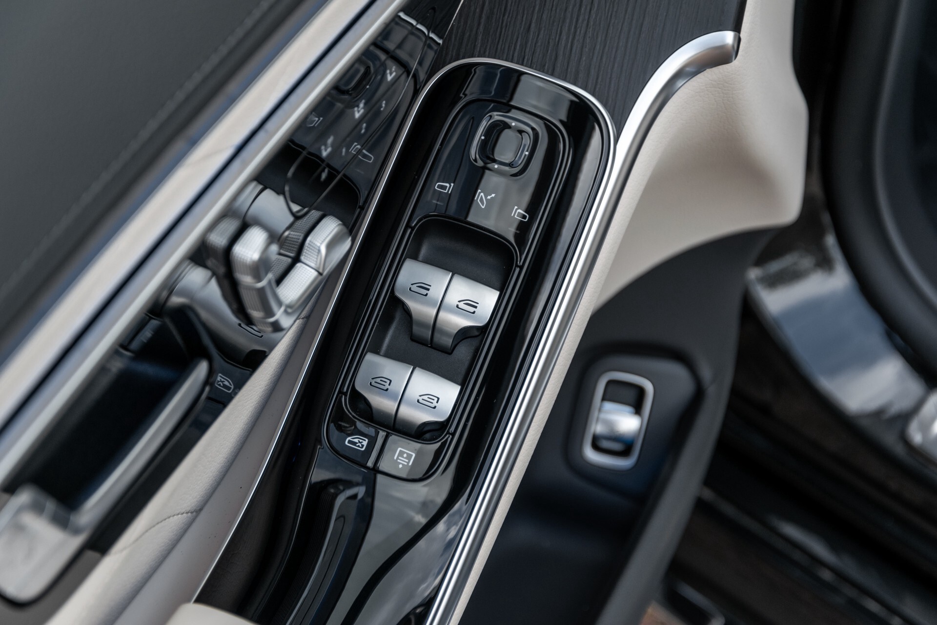 Mercedes-Benz S-Klasse 500 4-M Lang AMG Premium Plus Macchiatobeige Aut9 Foto 18