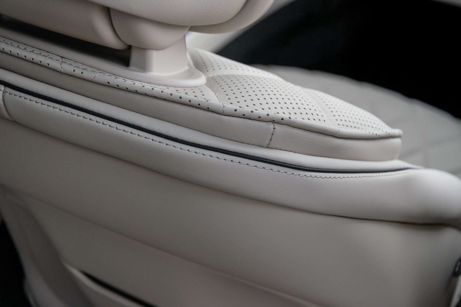 Mercedes-Benz S-Klasse 500 4-M Lang AMG Premium Plus Macchiatobeige Aut9 Foto 59