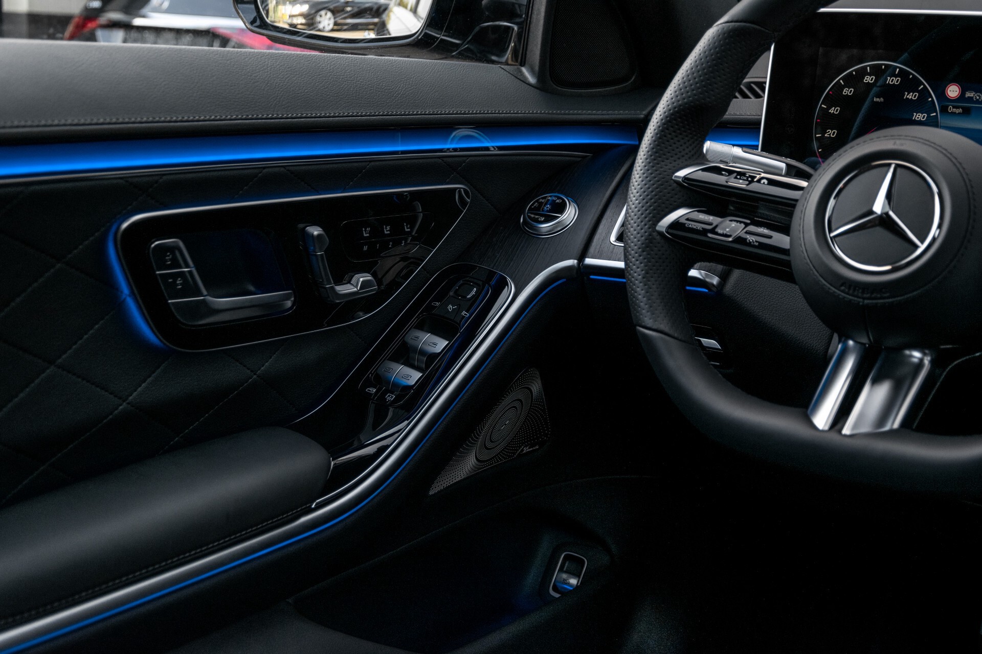 Mercedes-Benz S-Klasse 400d Lang 4-M AMG Premium Plus 21"/Massage/Head-Up/Digital Light/Ruitleder Aut9 Foto 57