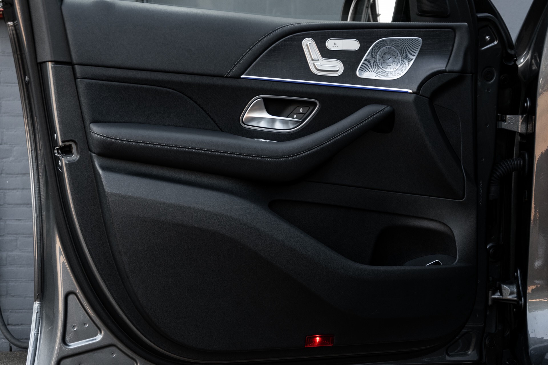 Mercedes-Benz GLE 350 de 4-M AMG Night Luchtvering/Rij-assist/HUD/Panorama/Trekhaak/Burmester Aut9 Foto 25