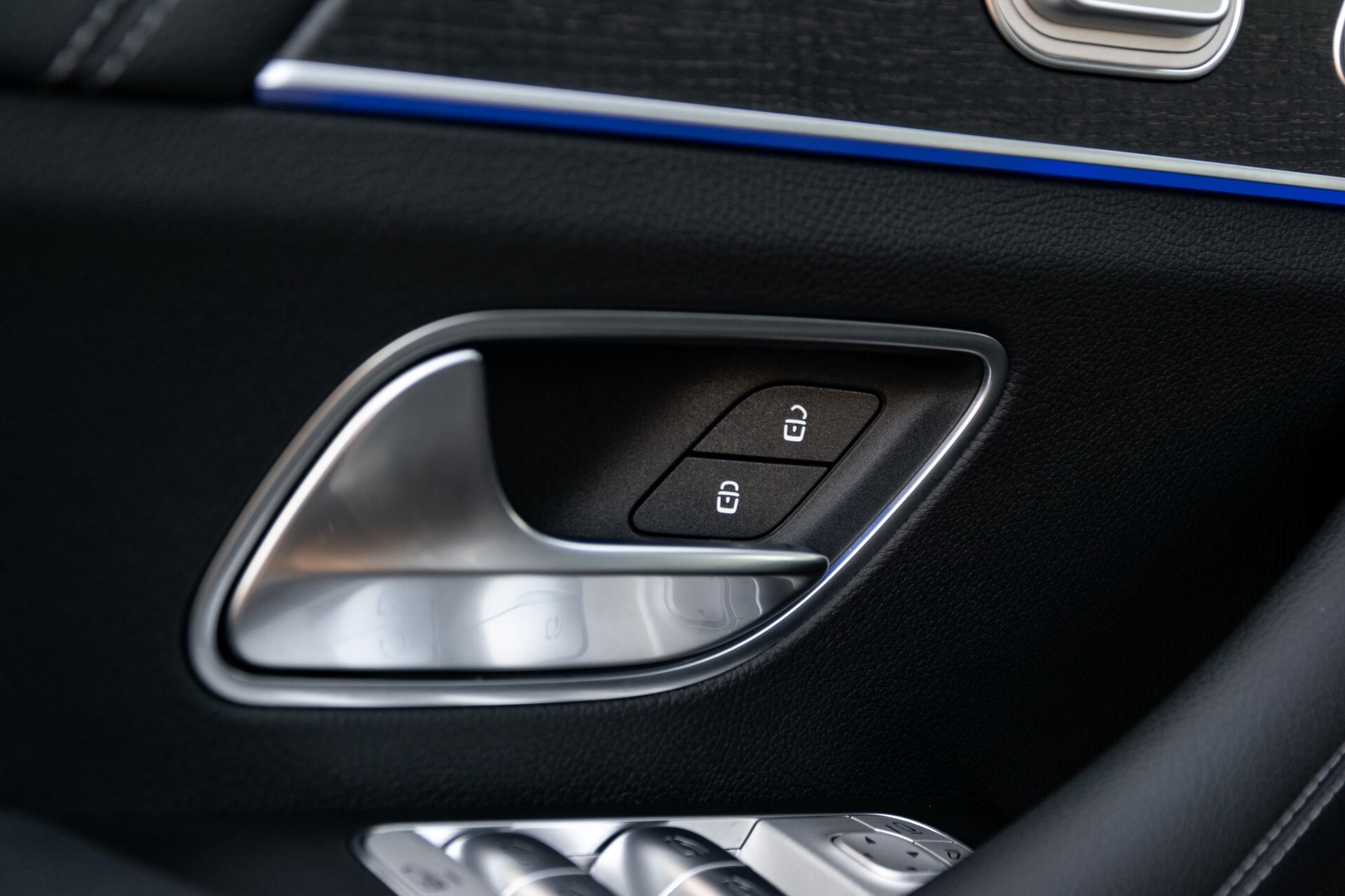 Mercedes-Benz GLE 350 de 4-M AMG Night Luchtvering/Rij-assist/HUD/Panorama/Trekhaak/Burmester Aut9 Foto 35