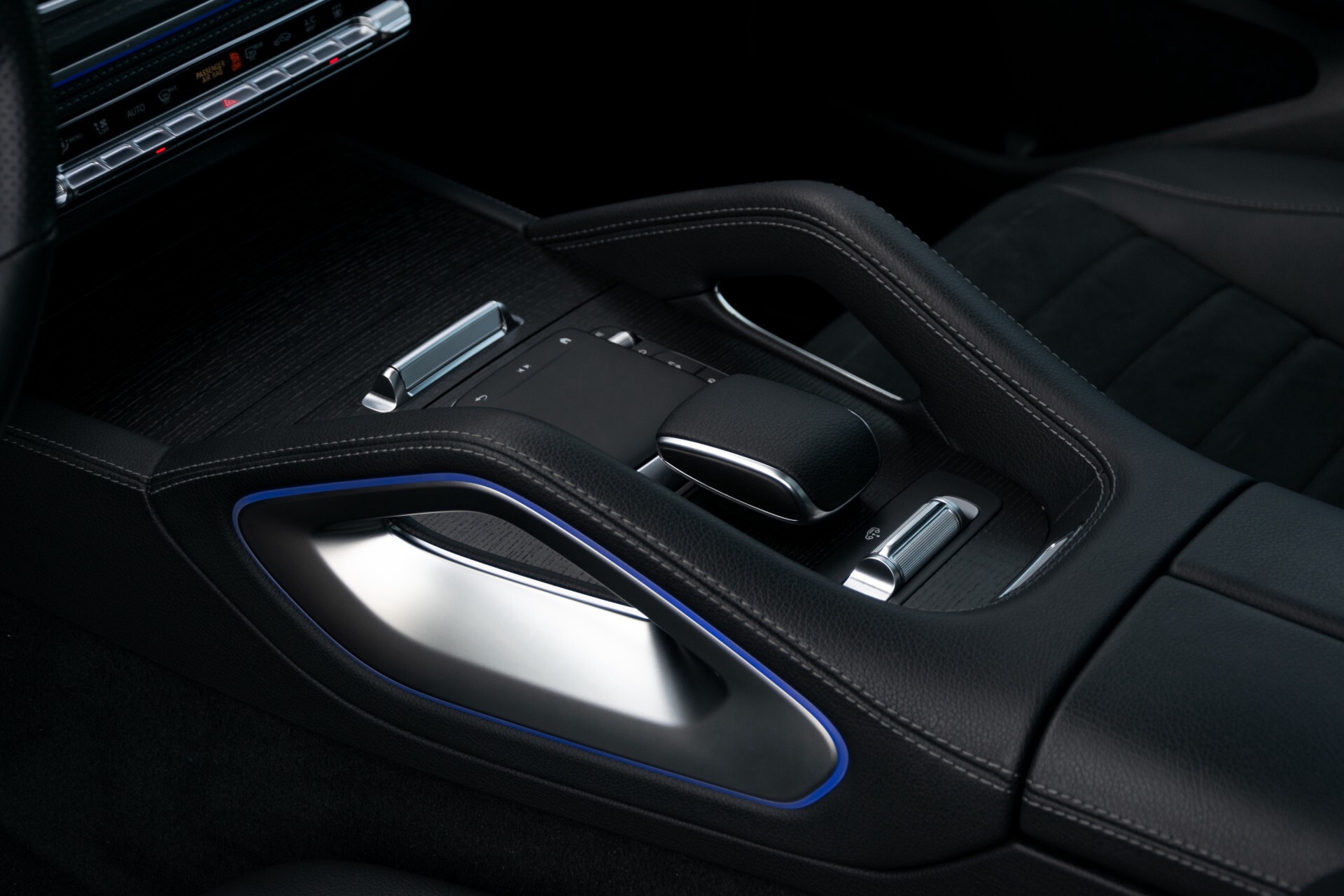 Mercedes-Benz GLE 350 de 4-M AMG Night Luchtvering/Rij-assist/HUD/Panorama/Trekhaak/Burmester Aut9 Foto 37