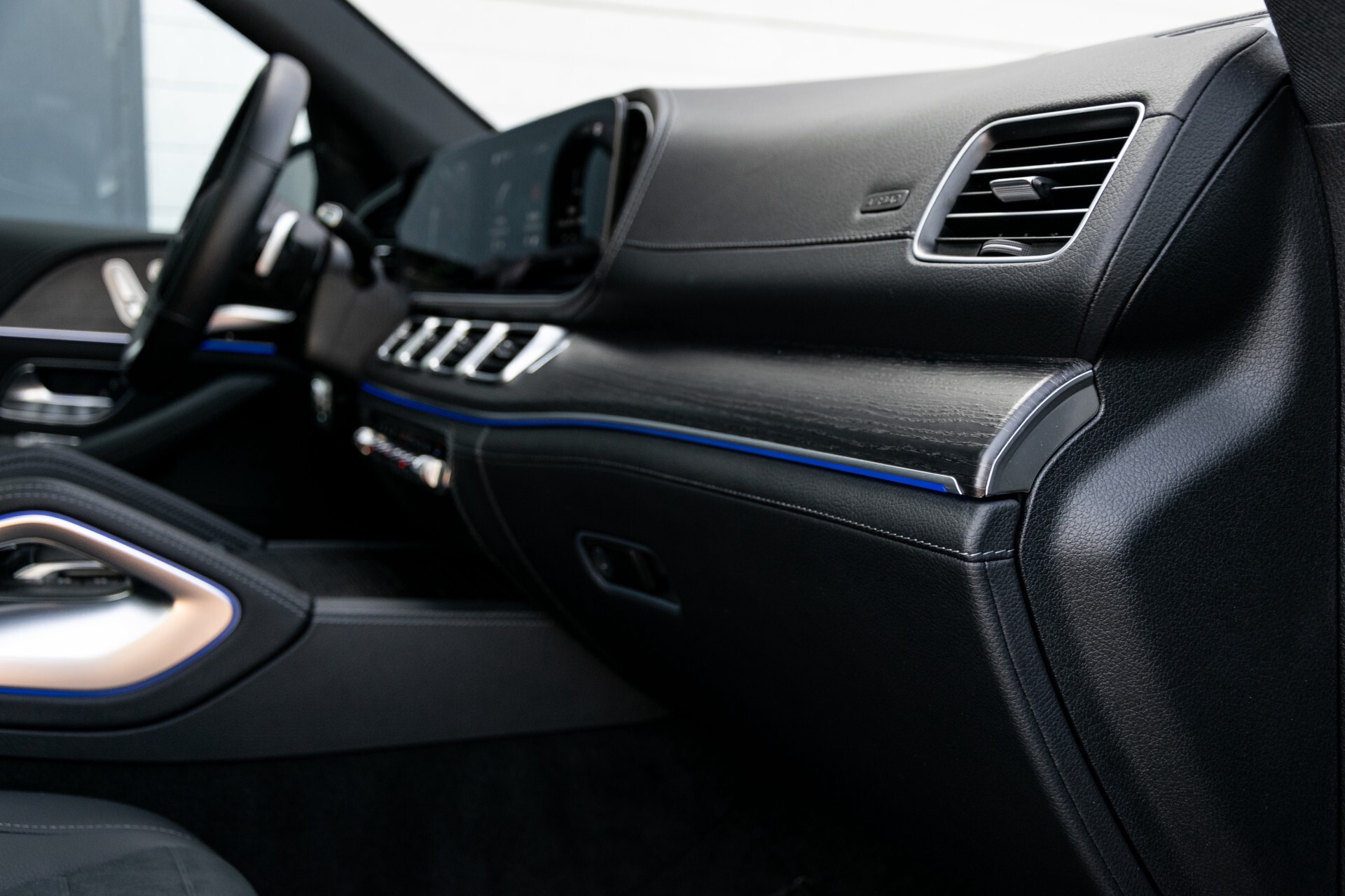 Mercedes-Benz GLE 350 de 4-M AMG Night Luchtvering/Rij-assist/HUD/Panorama/Trekhaak/Burmester Aut9 Foto 60