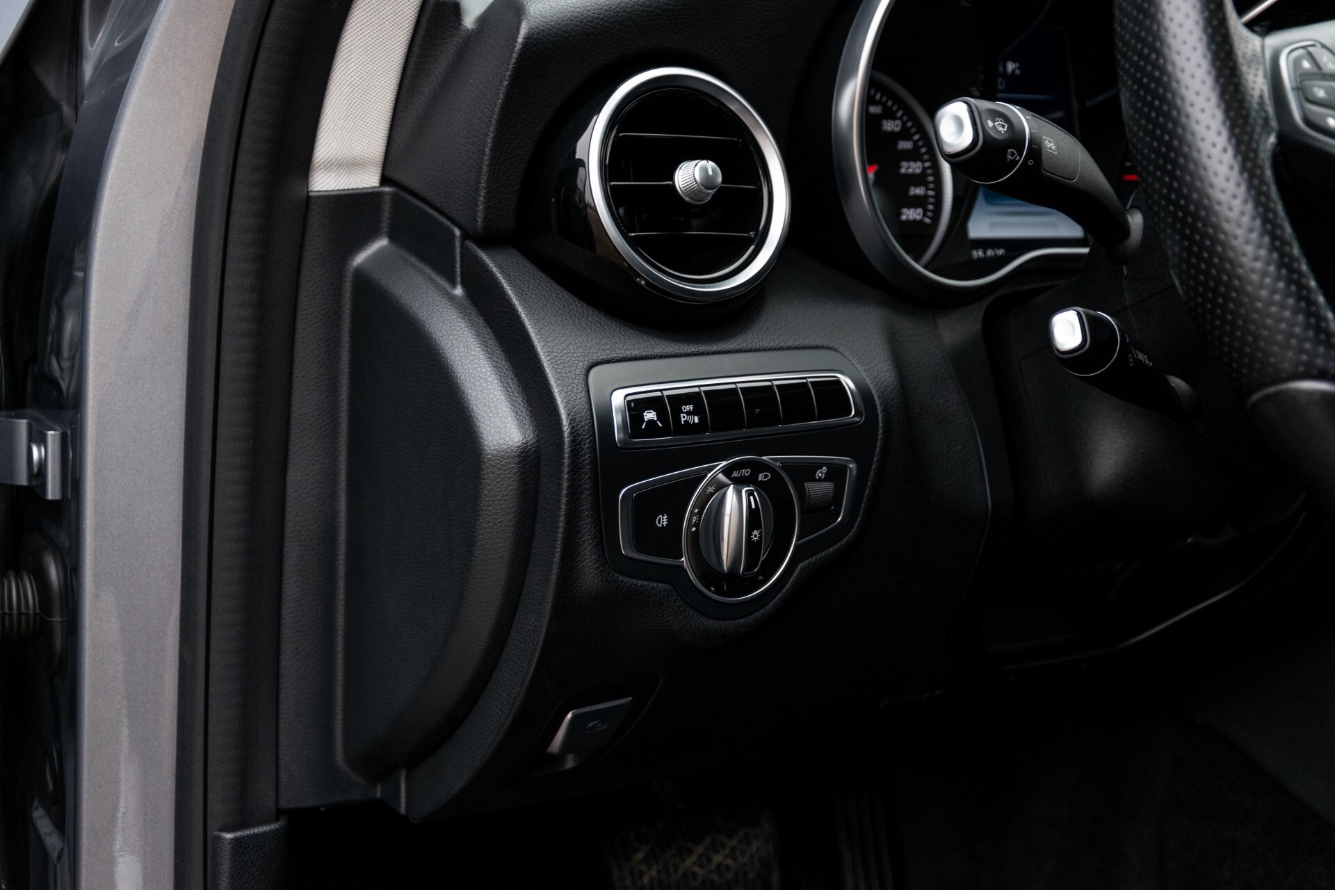 Mercedes-Benz C-Klasse 200 Cdi Avantgarde Privacyglas/ILS/Spoorpakket Aut7 Foto 30