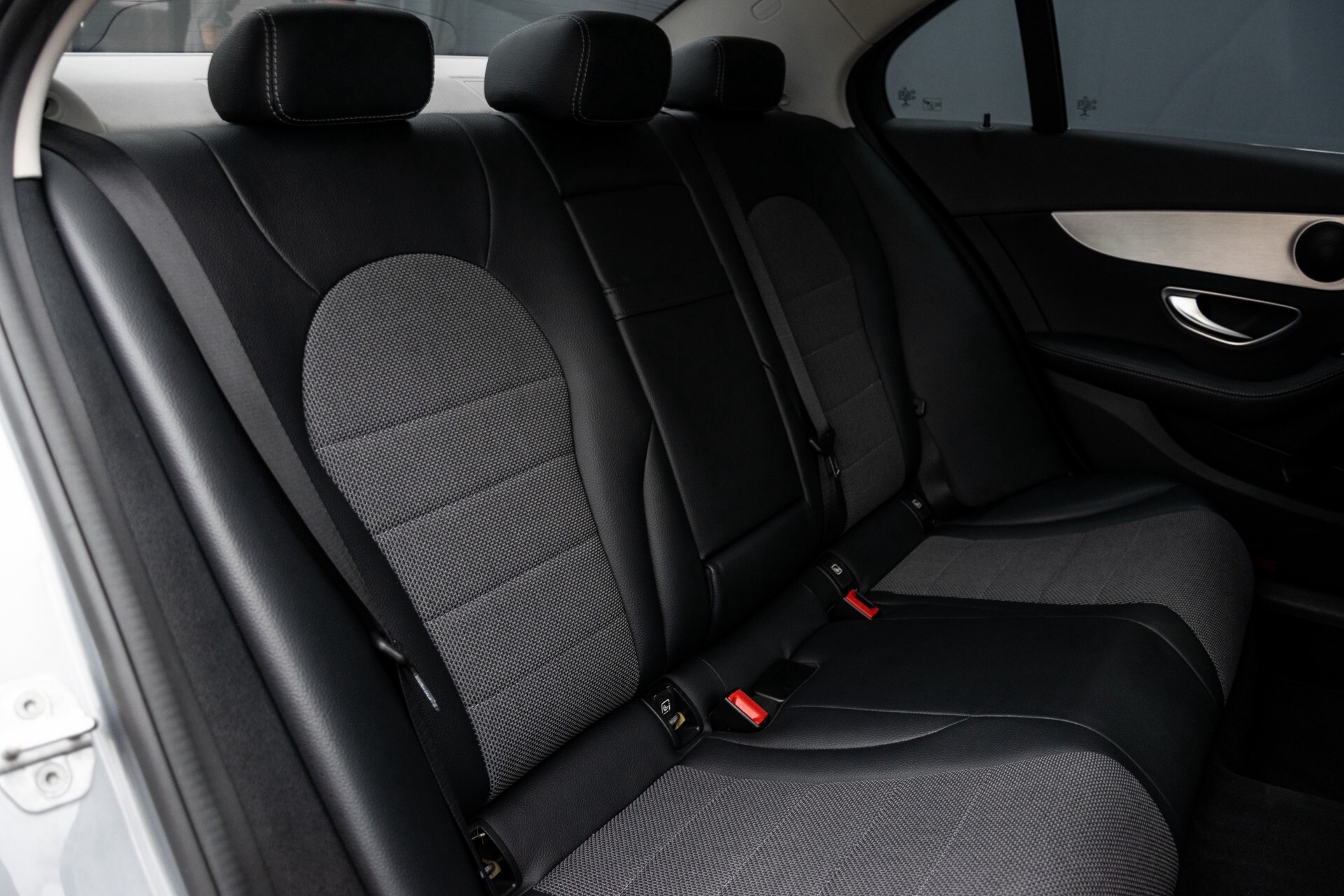 Mercedes-Benz C-Klasse 200 Cdi Avantgarde Privacyglas/ILS/Spoorpakket Aut7 Foto 4