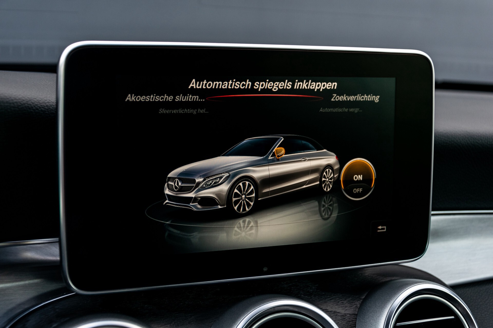 Mercedes-Benz C-Klasse Cabrio 250 AMG Airscarf/Aircap/Comand/ILS/Camera/Rode cabriokap Aut9 Foto 27