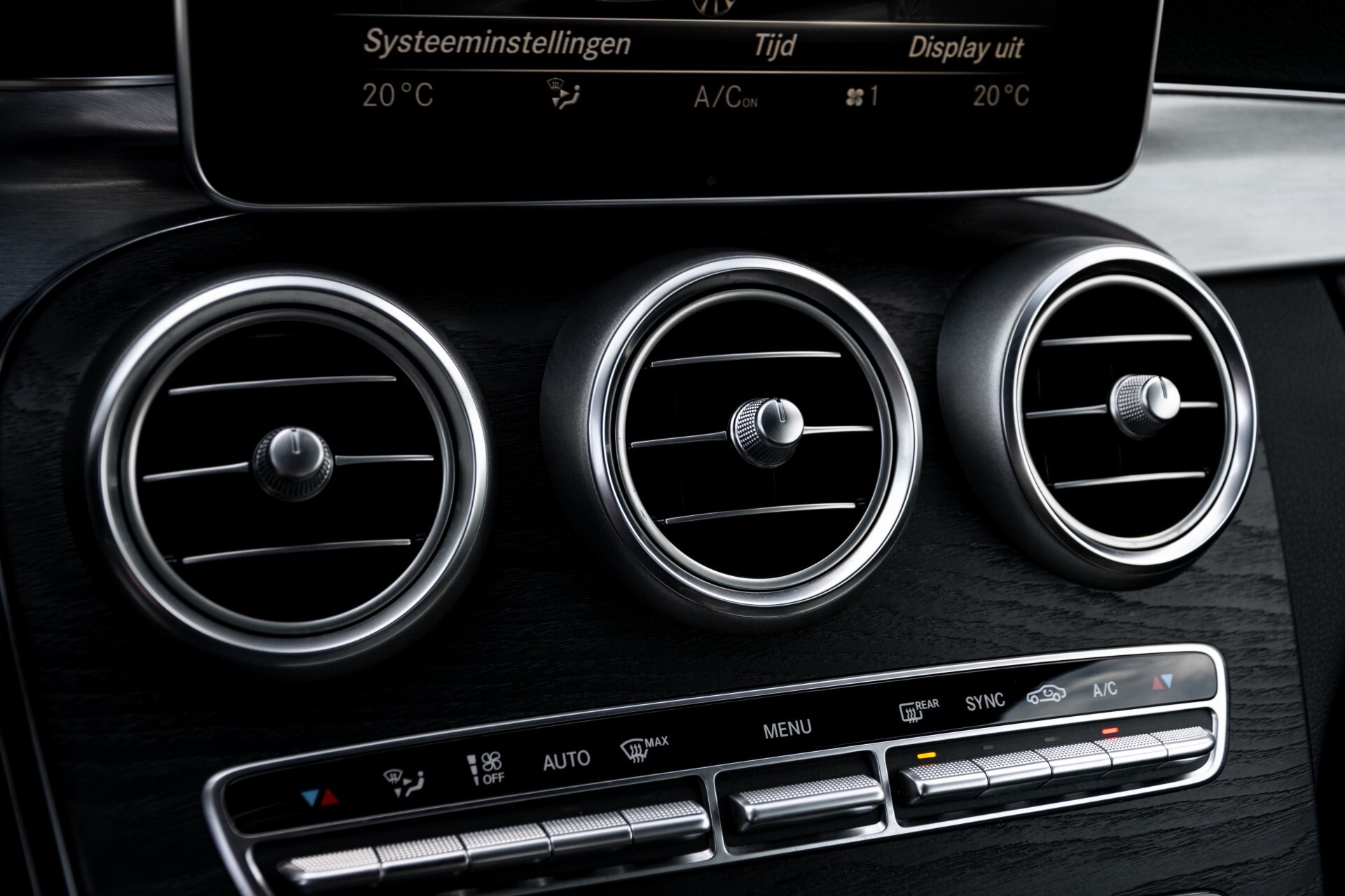 Mercedes-Benz C-Klasse Cabrio 250 AMG Airscarf/Aircap/Comand/ILS/Camera/Rode cabriokap Aut9 Foto 36