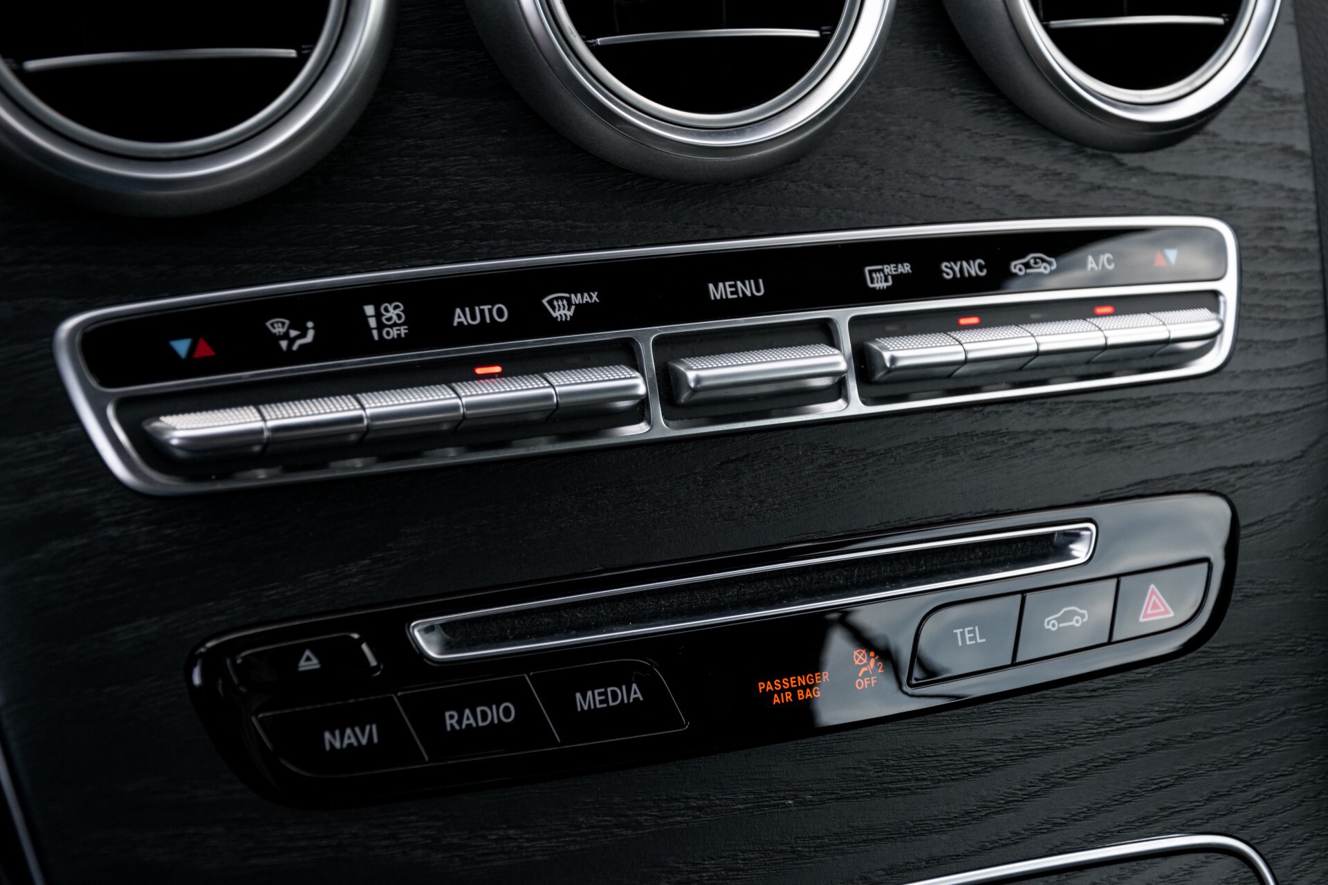 Mercedes-Benz C-Klasse Cabrio 250 AMG Airscarf/Aircap/Comand/ILS/Camera/Rode cabriokap Aut9 Foto 38