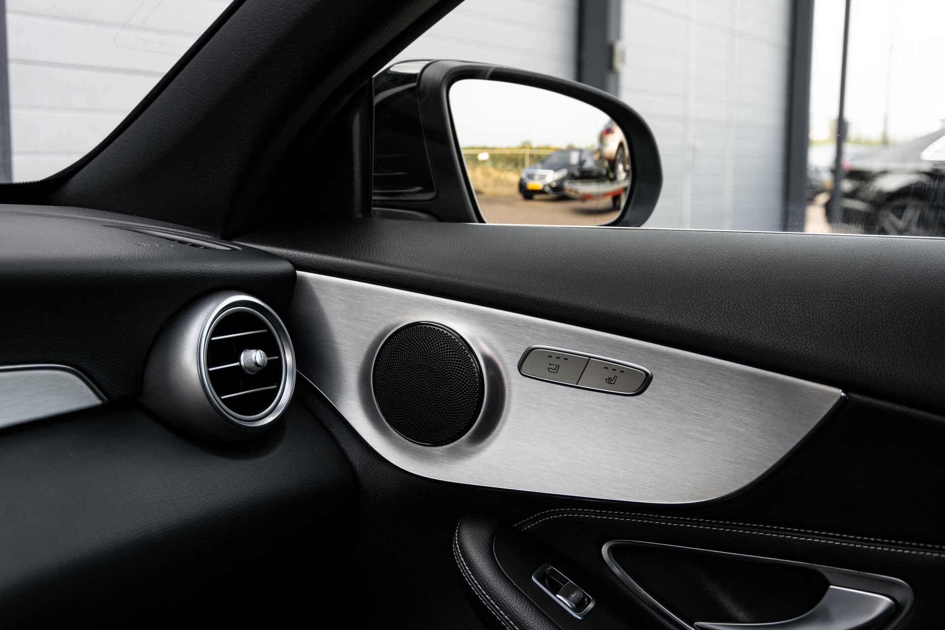 Mercedes-Benz C-Klasse Cabrio 250 AMG Airscarf/Aircap/Comand/ILS/Camera/Rode cabriokap Aut9 Foto 43