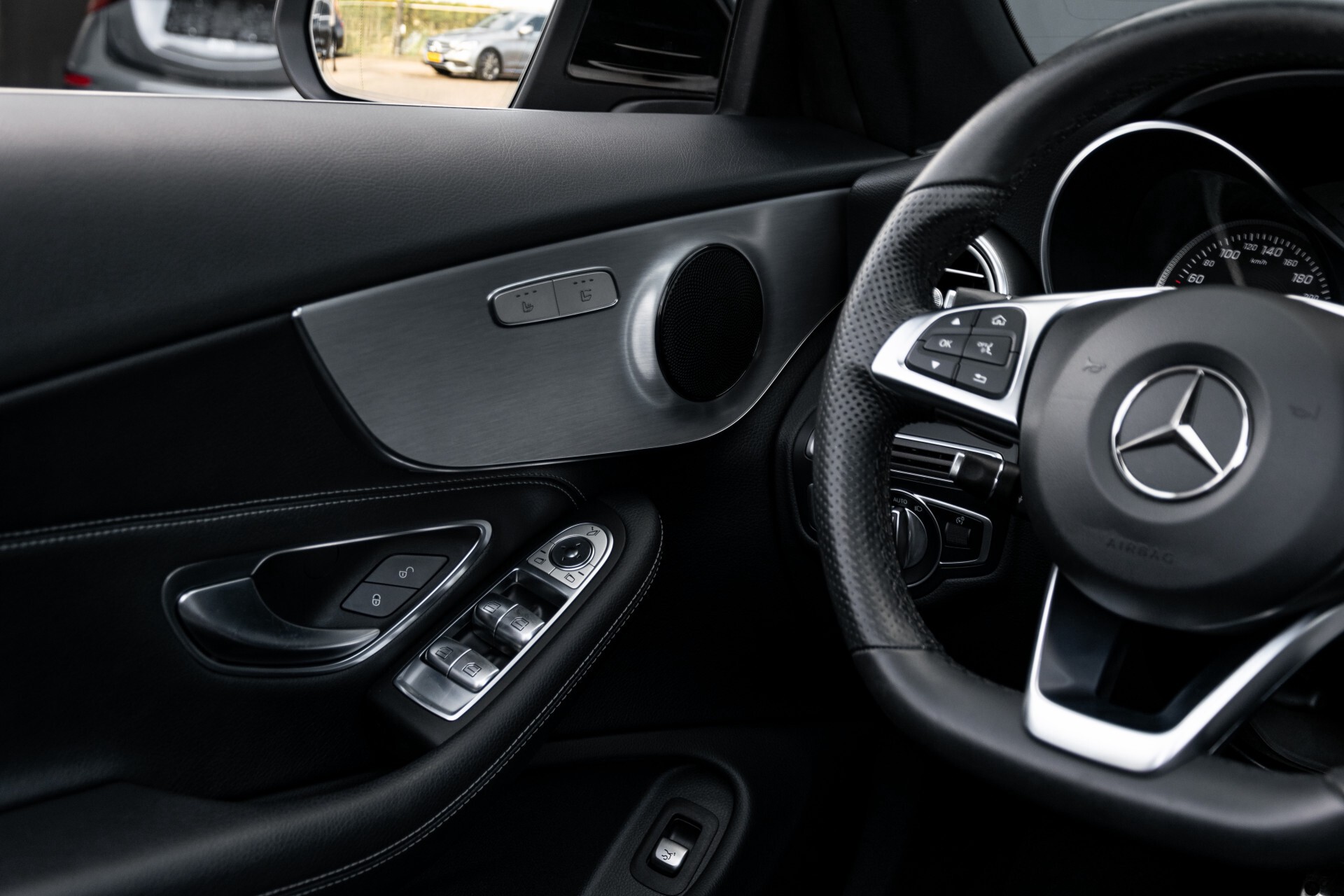 Mercedes-Benz C-Klasse Cabrio 250 AMG Airscarf/Aircap/Comand/ILS/Camera/Rode cabriokap Aut9 Foto 46