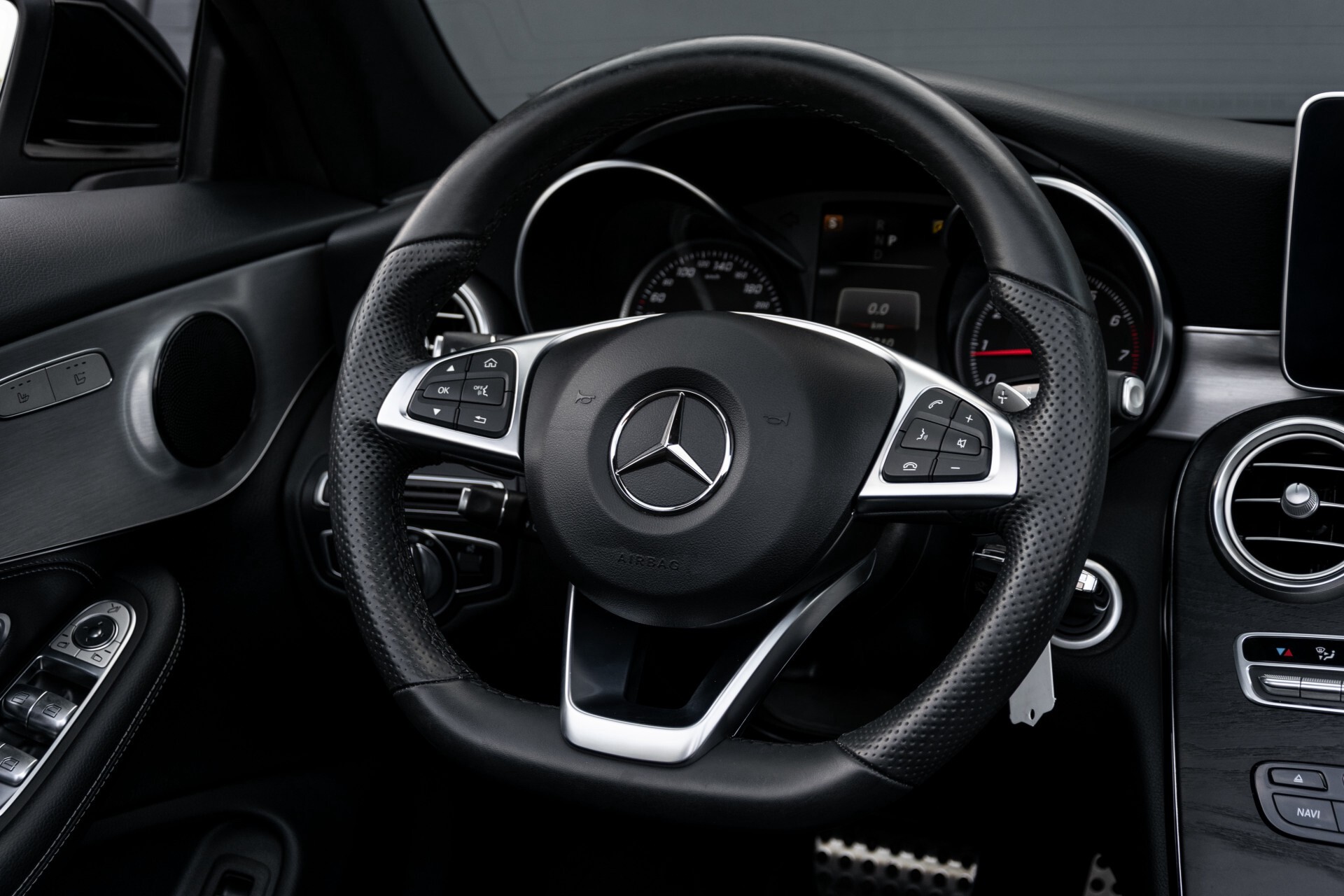 Mercedes-Benz C-Klasse Cabrio 250 AMG Airscarf/Aircap/Comand/ILS/Camera/Rode cabriokap Aut9 Foto 8